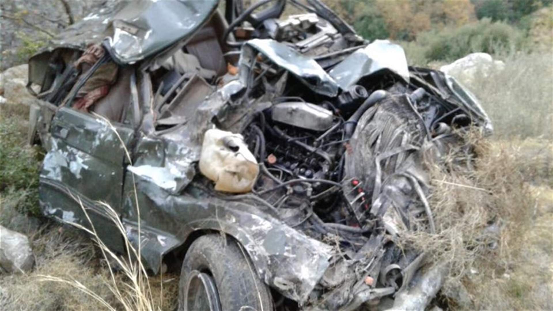 قتيل وجريح بتدهور سيارة في بسري - الشوف