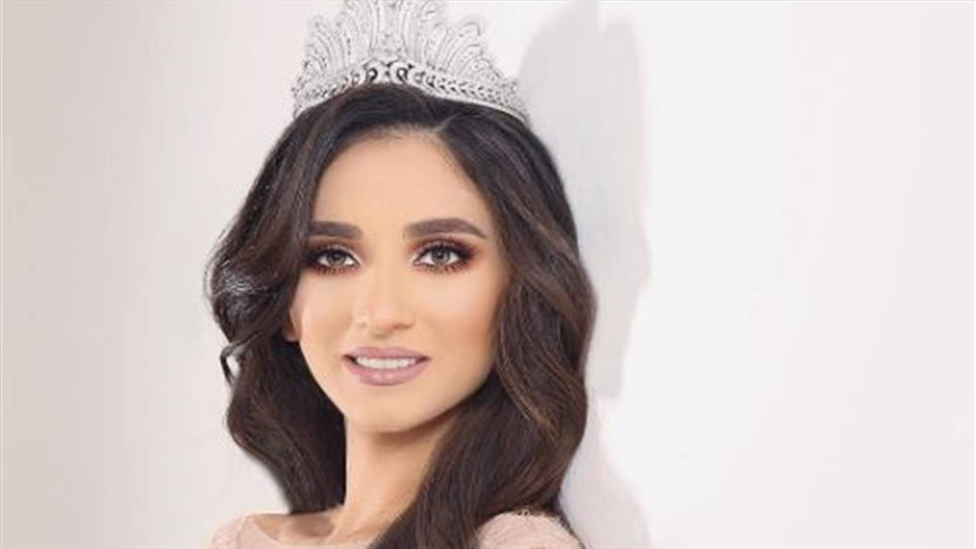 بالصورة: ساندي تابت تنقل فنّ الرقص الشرقي إلى مسابقة ملكة جمال العالم 2016