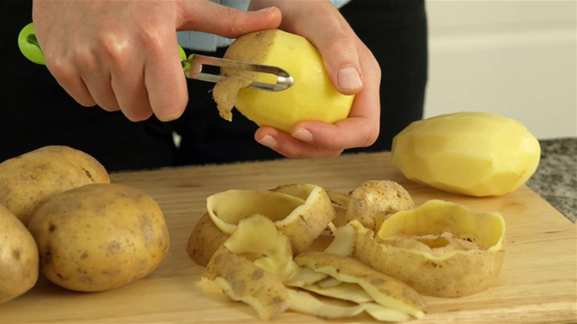 5 فوائد واستخدامات لقشور البطاطس... لم تعرفوها من قبل!