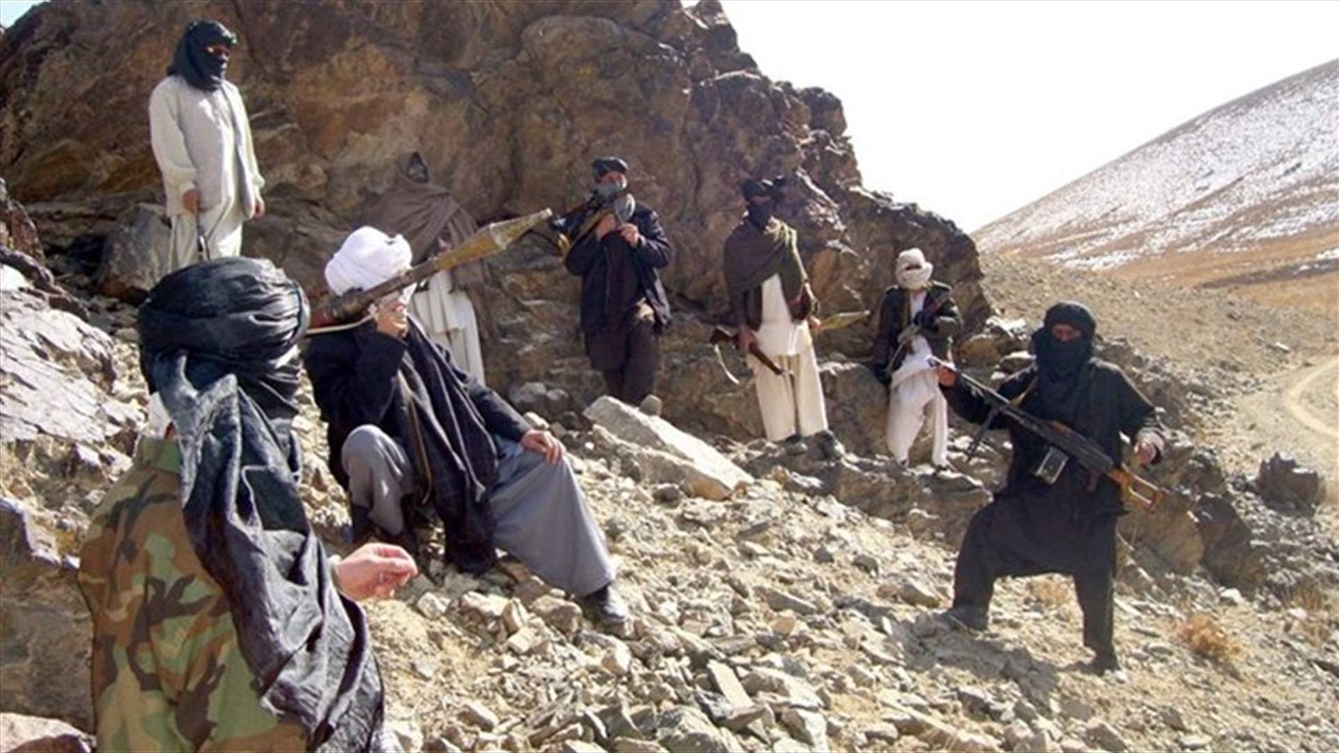 طالبان تشنق طالبا مشتبها بضلوعه في اغتيال