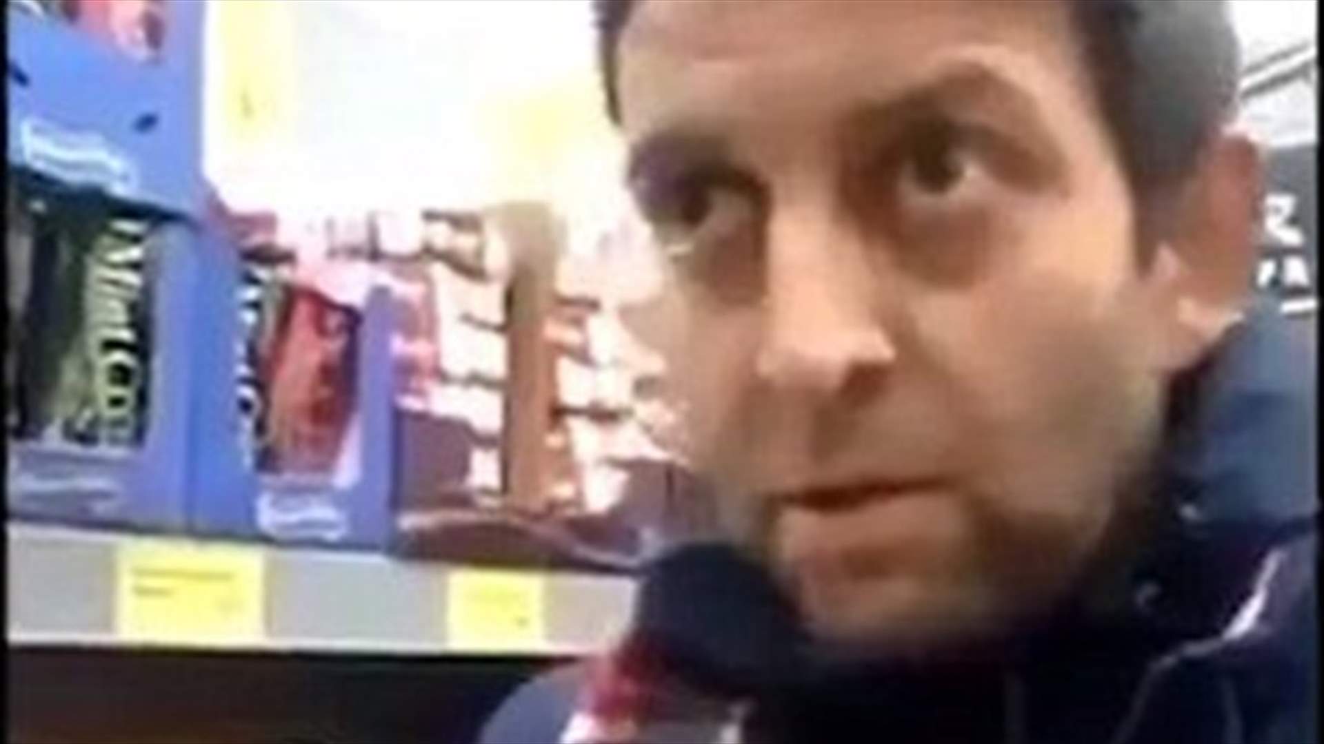 بالفيديو: مهاجران يُوثّقان لحظة سرقتهما من سوبرماركت 