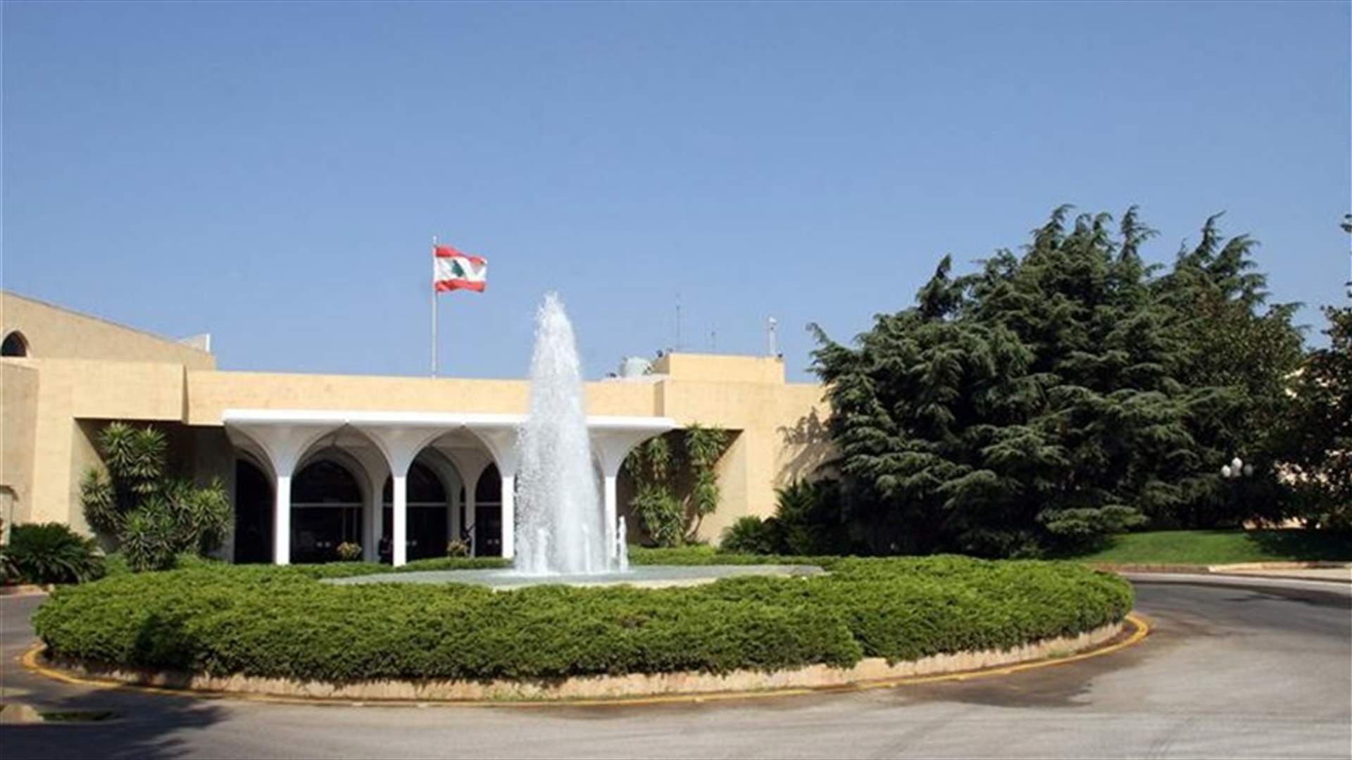 حريق في بعبدا يبعده عن الاعلام