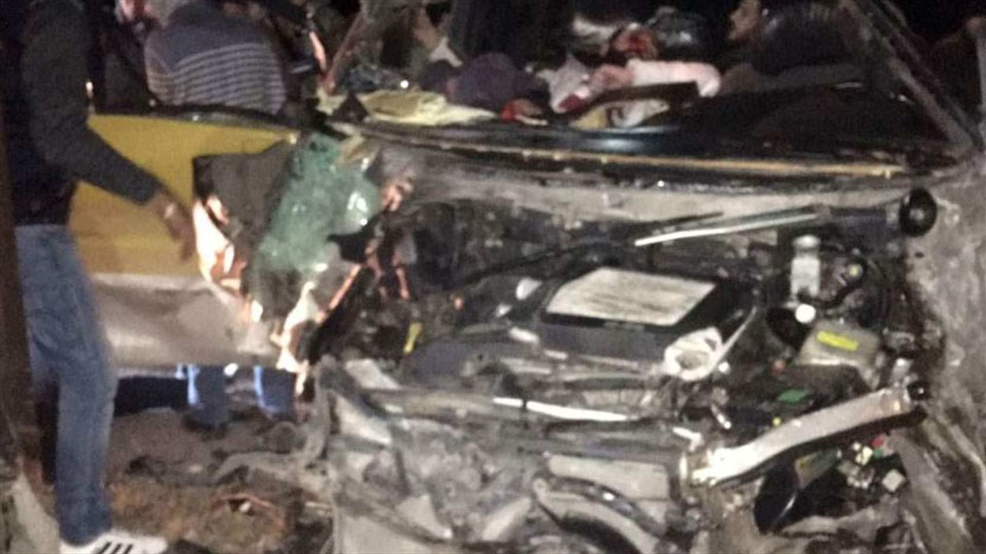 بالصورة - قتيلان و5 جرحى في حادث سير مروع على اوتوستراد البترون 