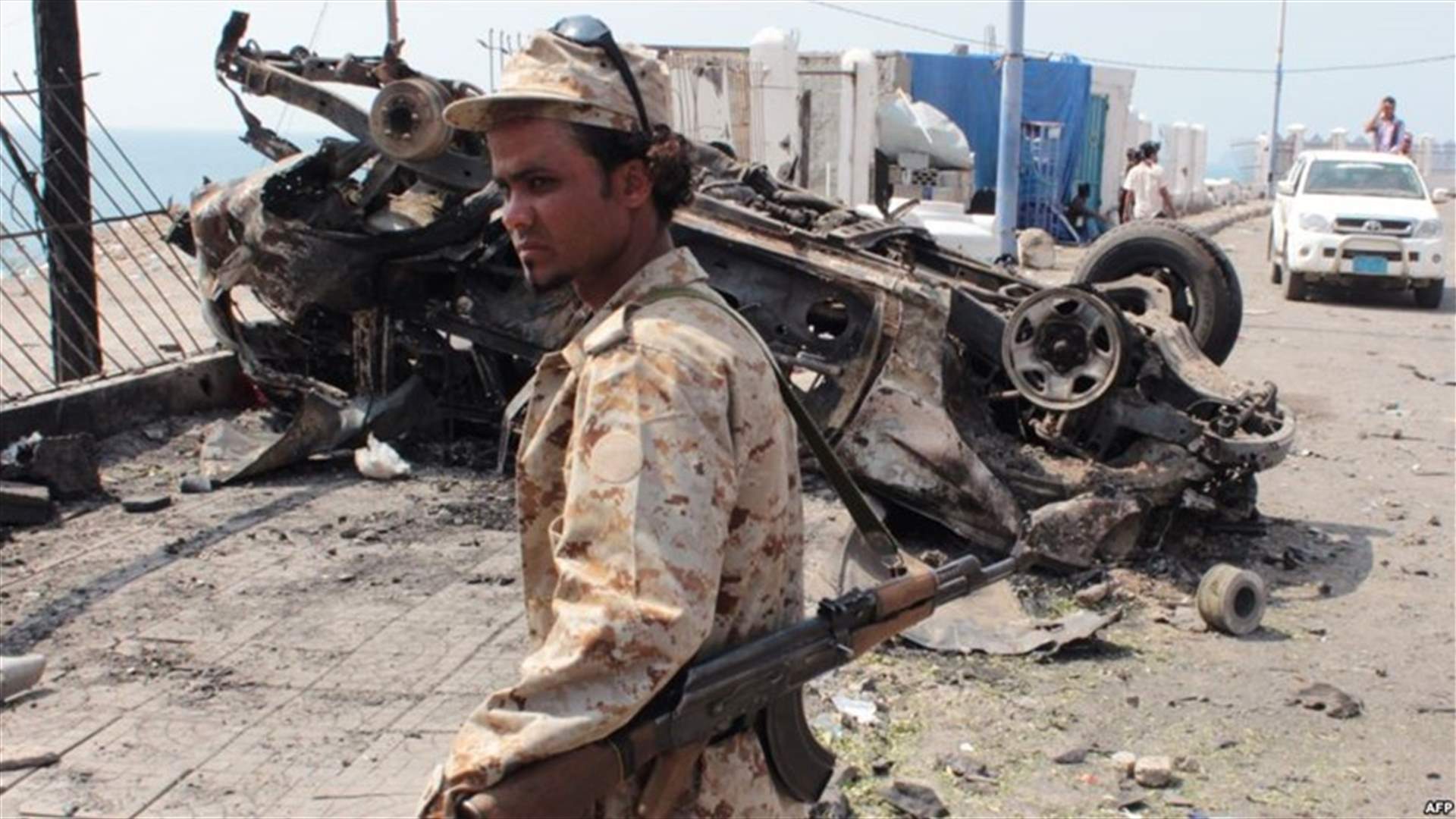 مقتل أكثر من 12 جنديا يمنيا في هجوم انتحاري في عدن