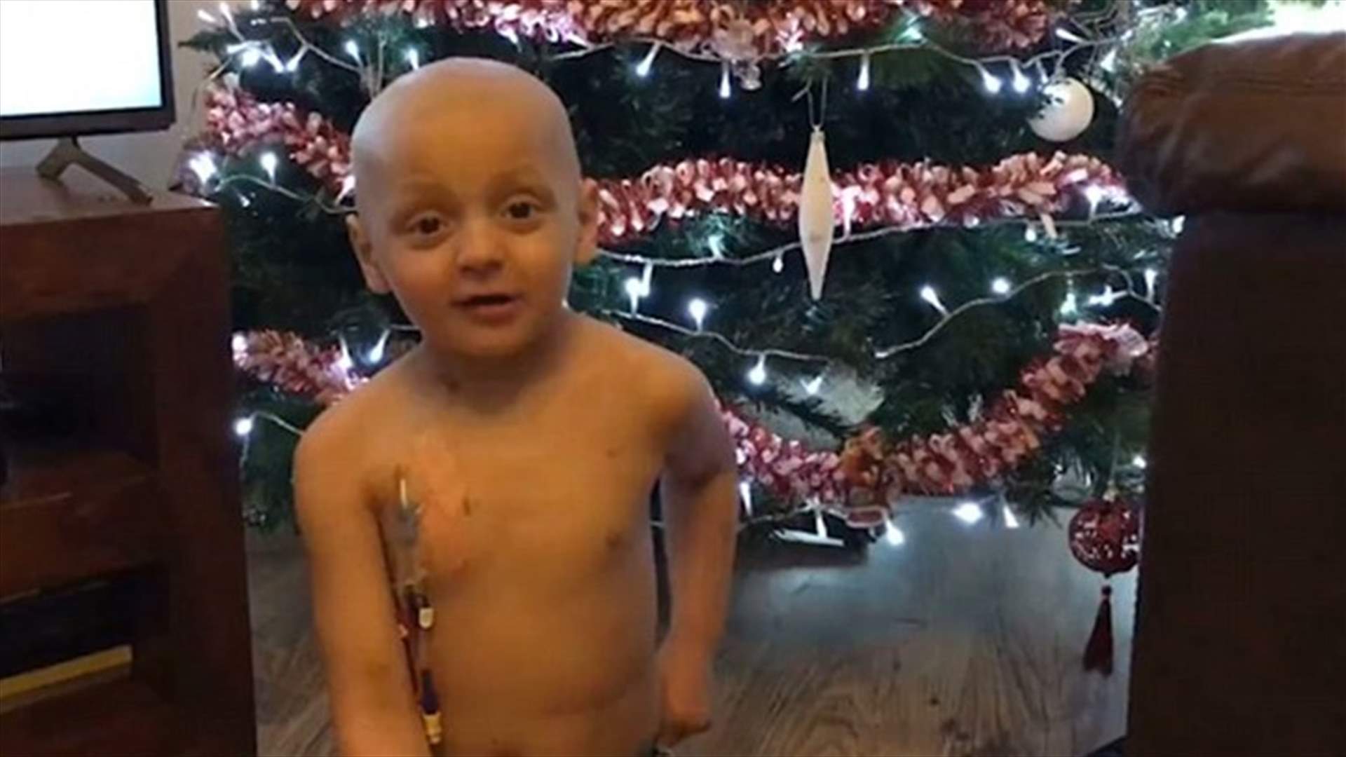 بالفيديو: الرسالة الأخيرة لطفل مصاب بالسرطان بمناسبة عيد الميلاد