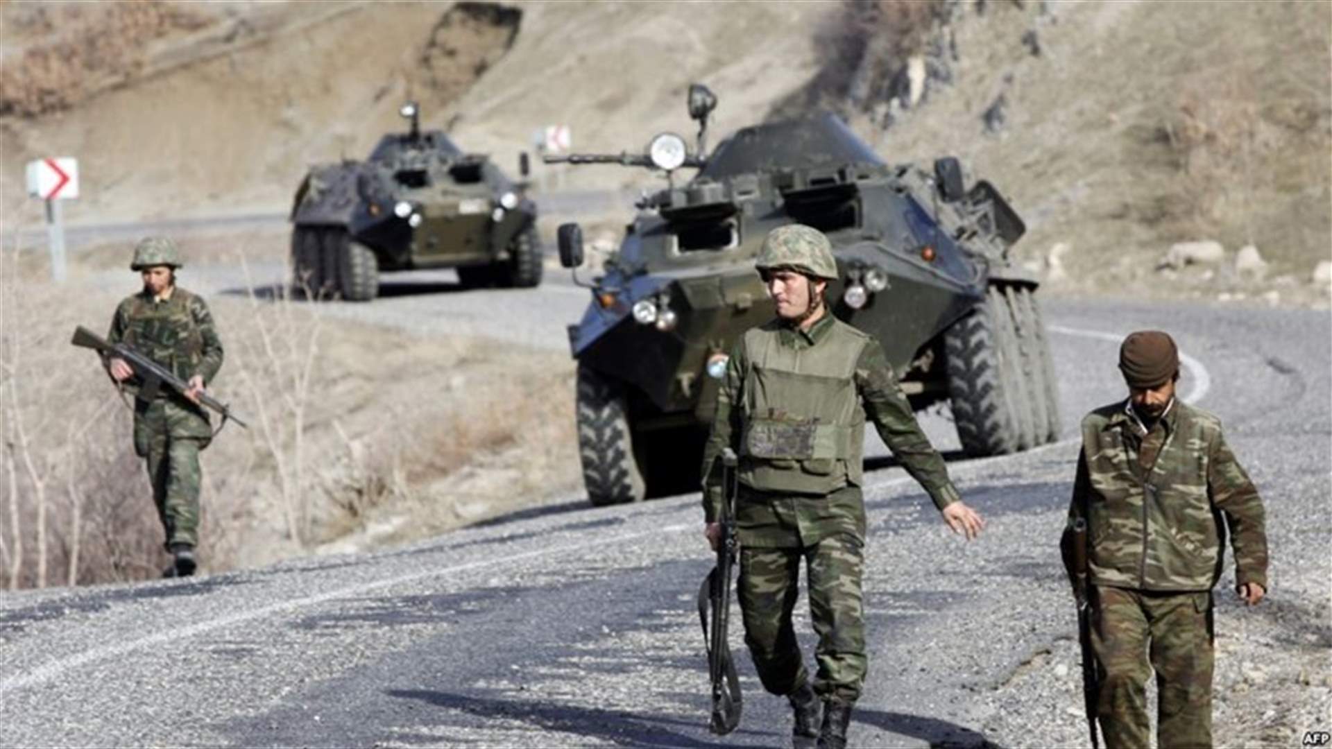 Turkish army urges Syrians to seek safety as rebels push on al-Bab