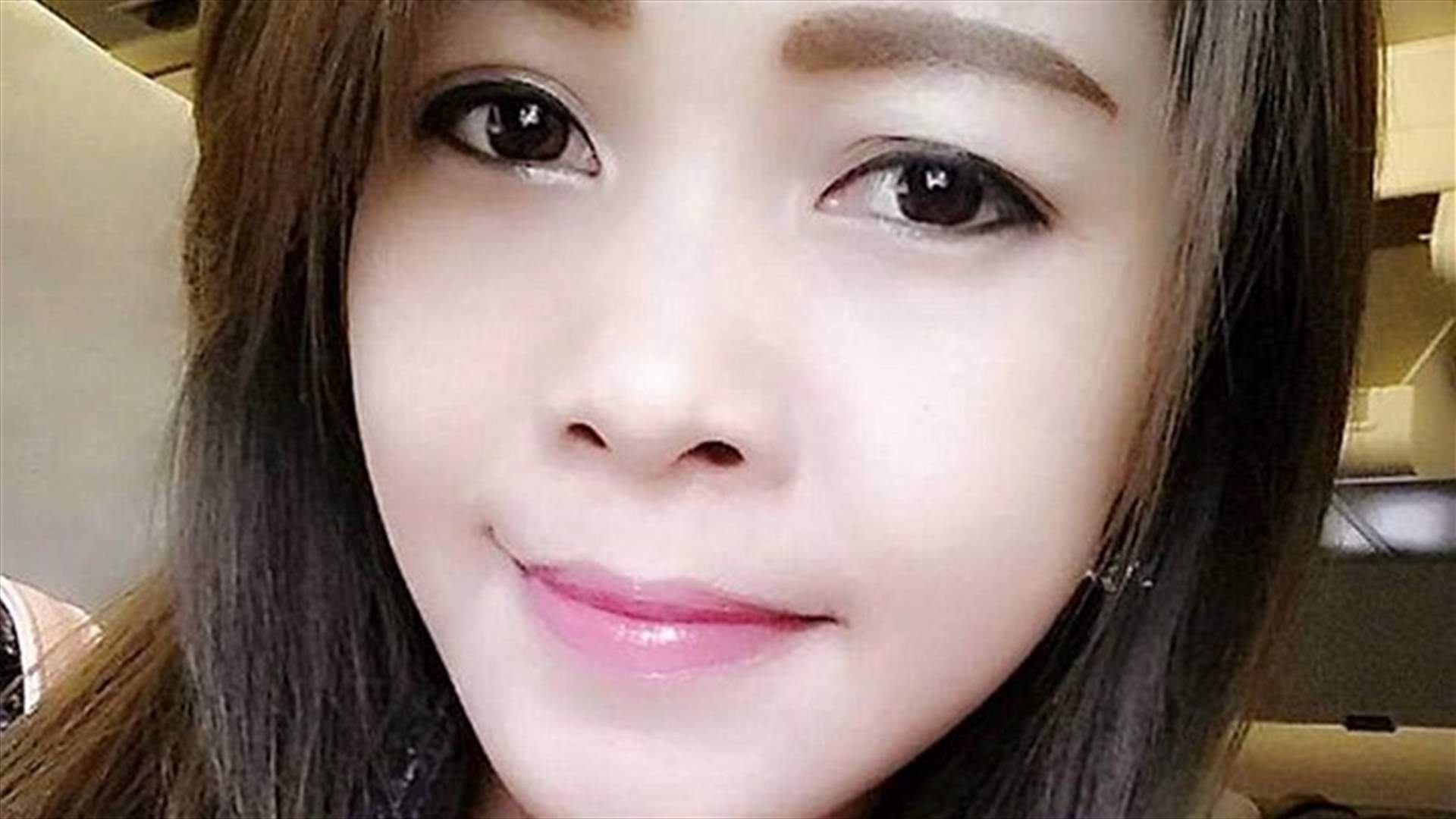 اكتشفت إصابتها بورم خبيث بطريقة غريبة... اليكم صورة وجهها الملتوي!