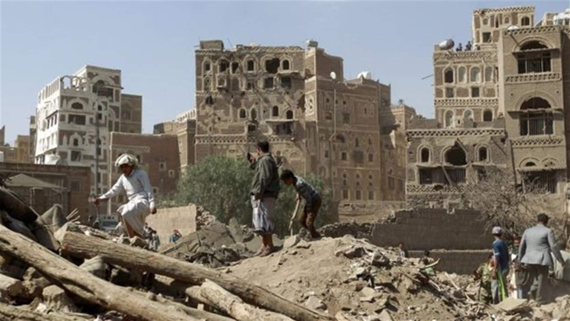 Suicide bombing kills soldiers in Yemen, claimed by Islamic State