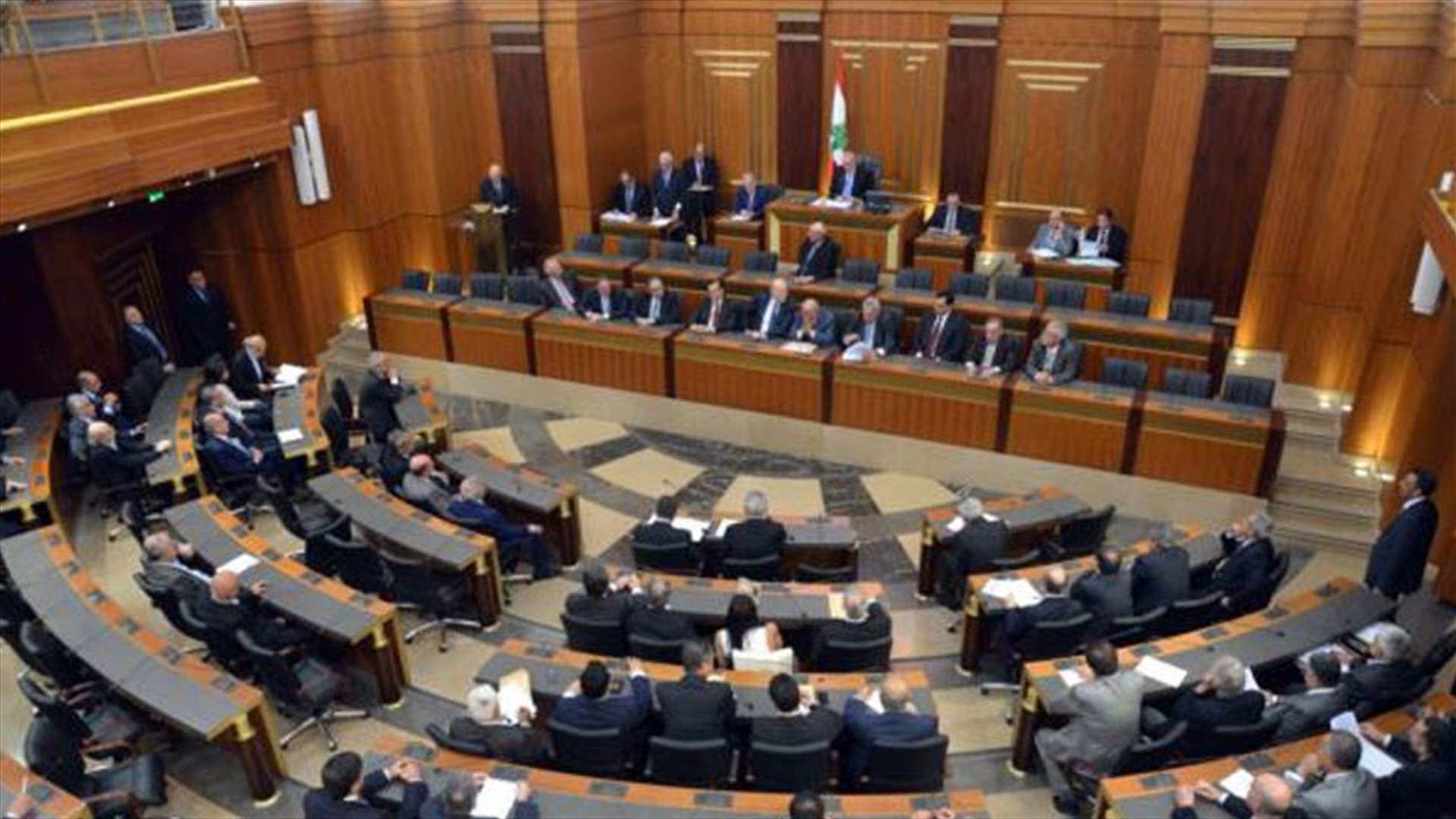 عقدة القانون... هل تؤجل موعد الانتخاب؟