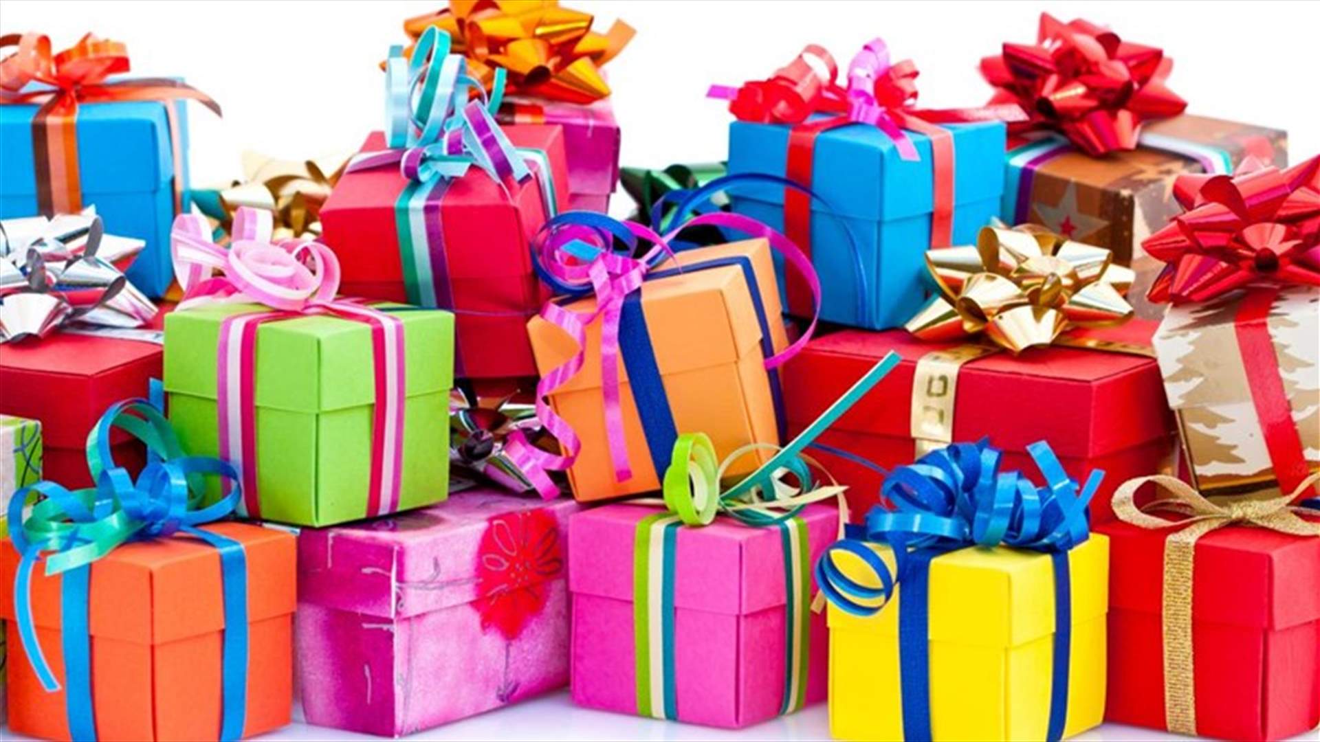سرق الهدايا ليقدّمها الى أولاده في عيد الميلاد... كيف كان مصيره؟