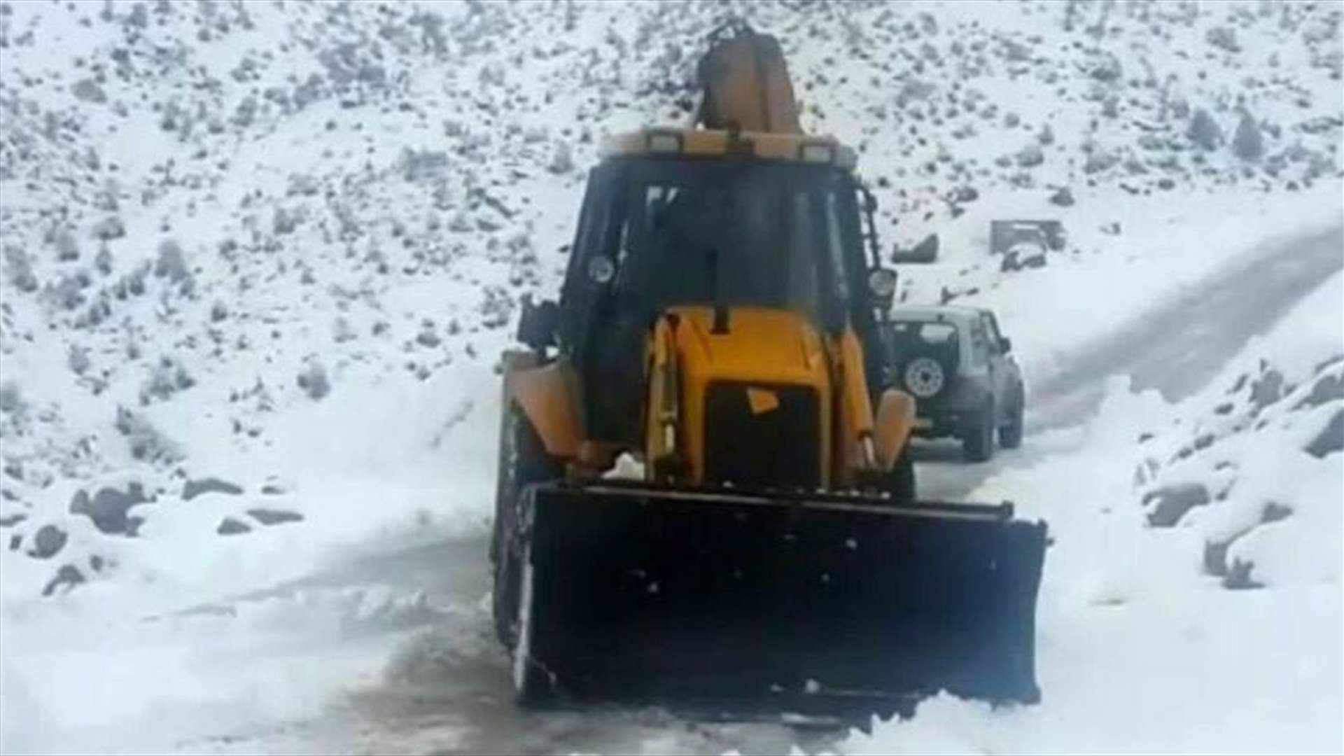 إعادة فتح طريق شبعا بعد تراكم الثلوج