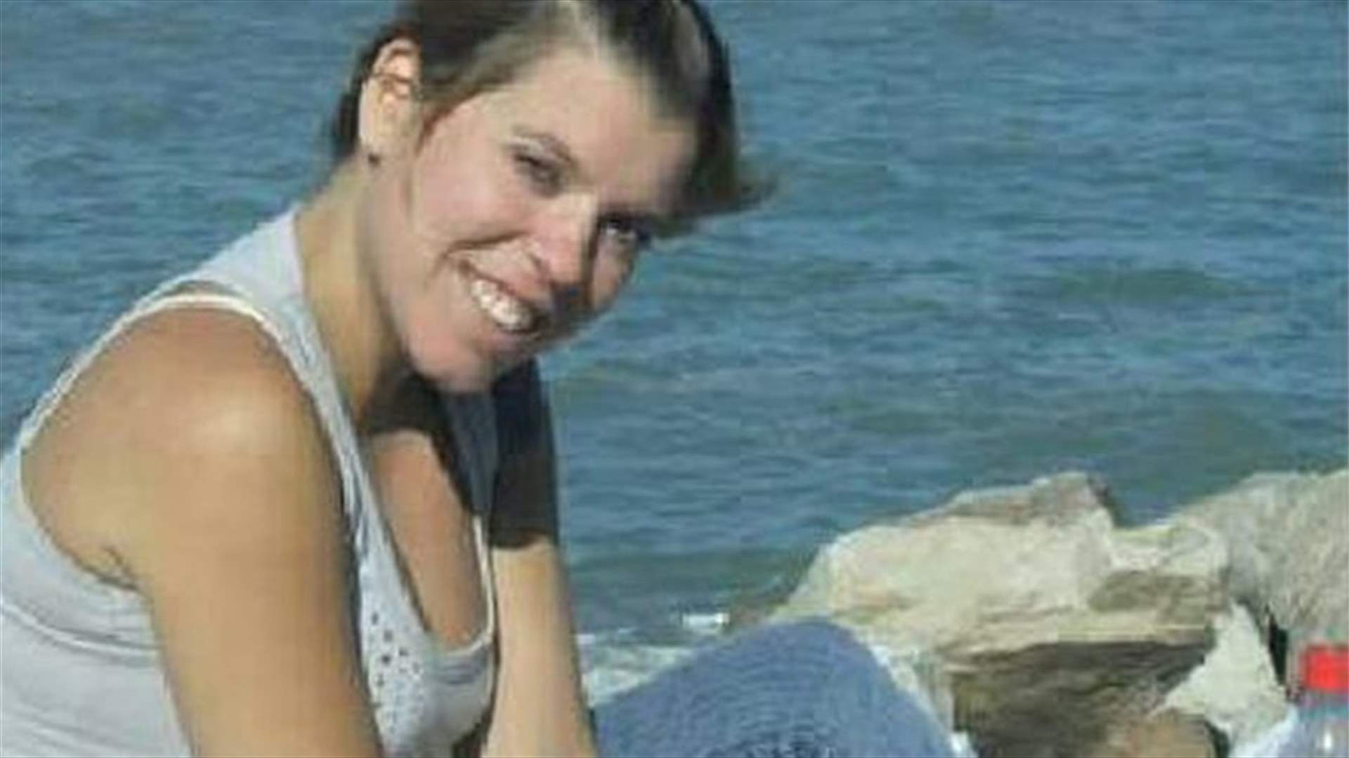 اكتشفت سراً خطيراً عن والدتها... من خلال صورة على فيسبوك!