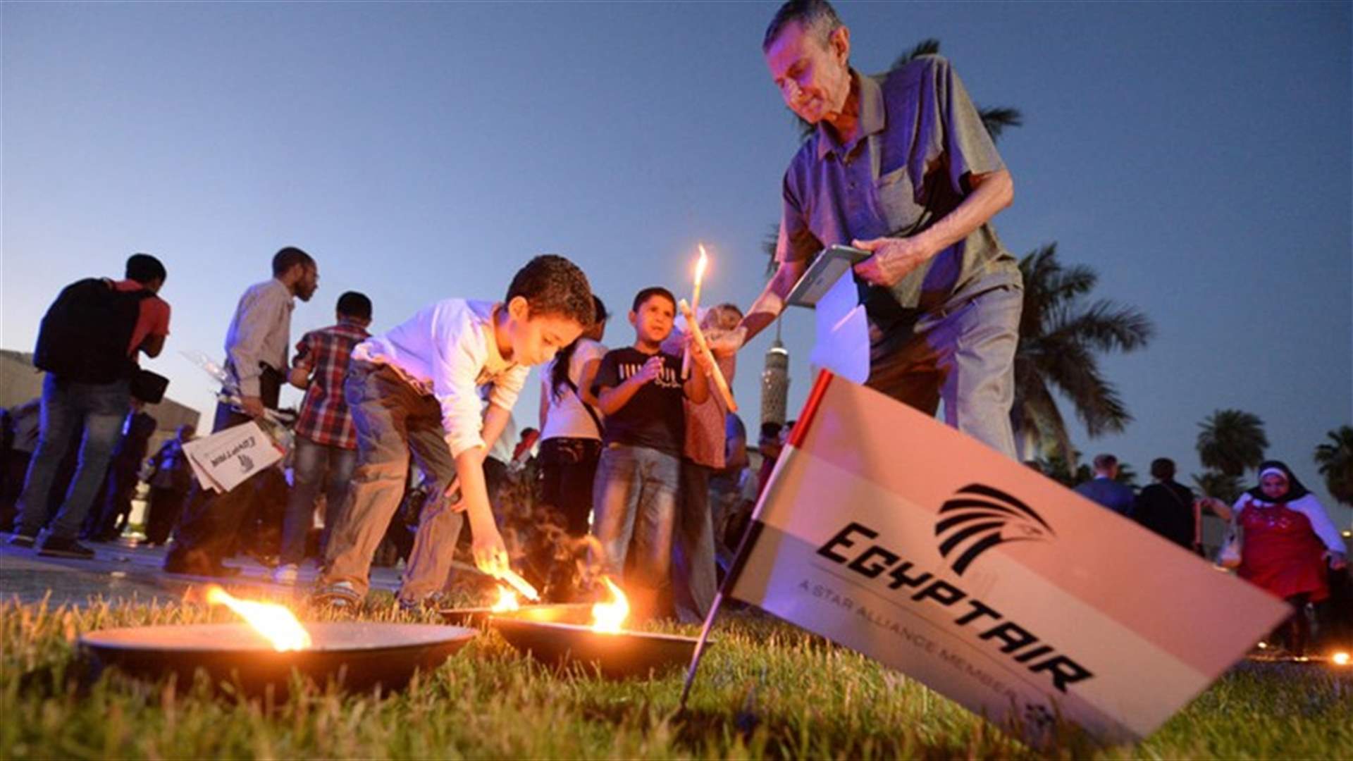 Egypt hands over remains of air crash victims