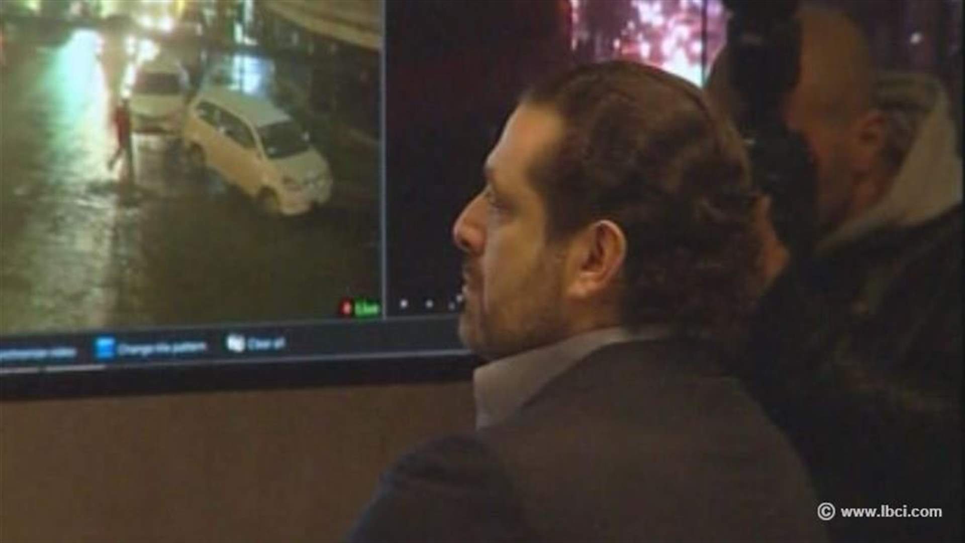 بالصور - الحريري تفقد غرفة العمليات بثكنة الحلو... وبماذا وعد أهالي العسكريين المختطفين؟