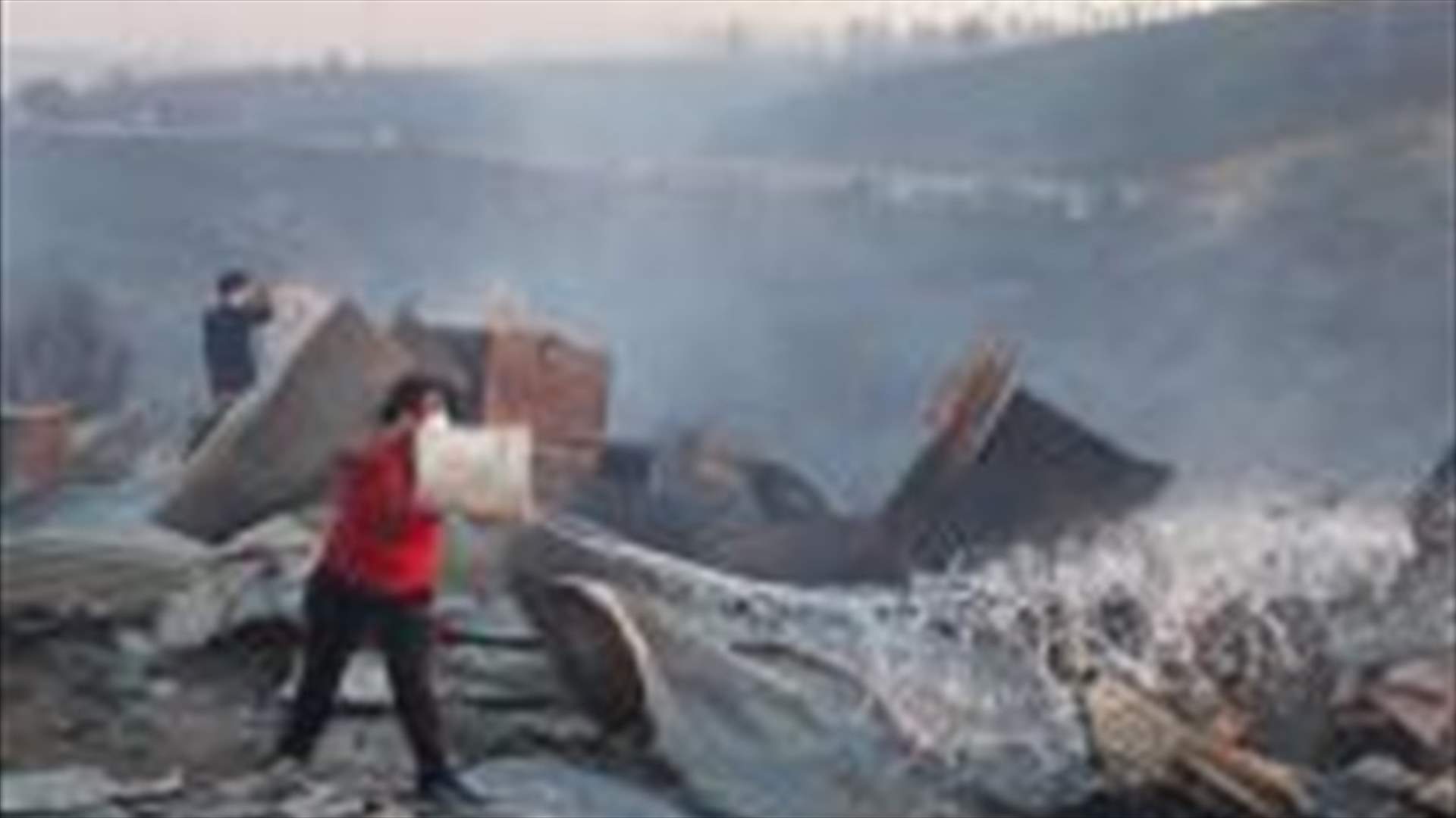 حريق يلتهم 100 منزل بمدينة فالباريسو في تشيلي