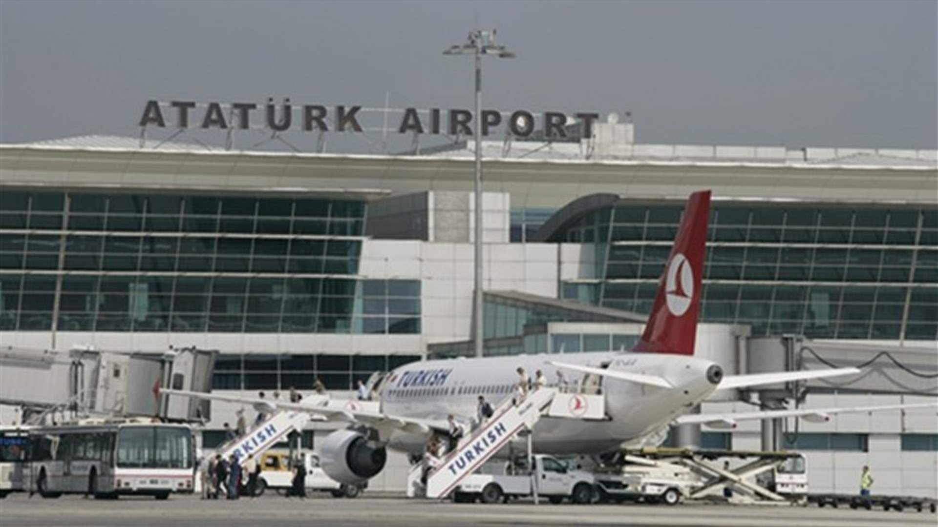 اعتقال اجنبيين في مطار اتاتورك للاشتباه بعلاقتهما باعتداء اسطنبول 