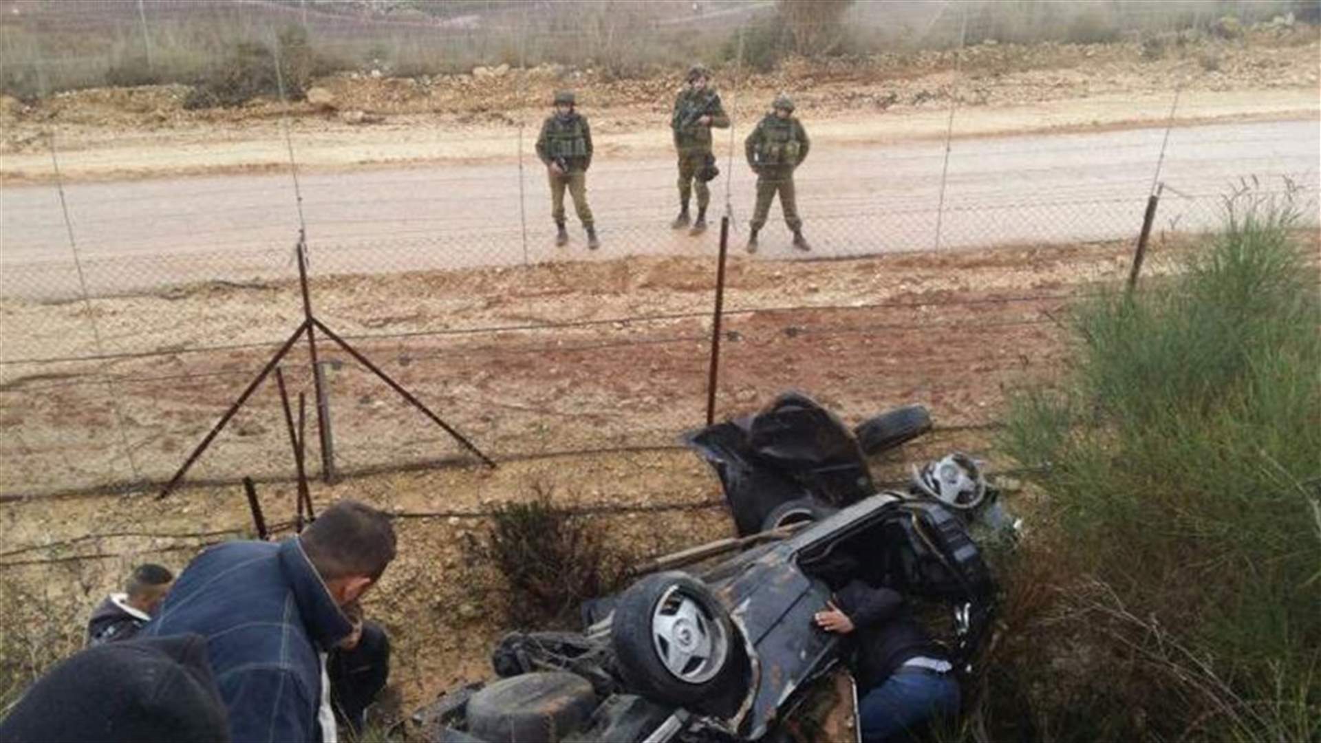 انقلاب سيارة في العديسة...ماذا حصل مع السائق؟