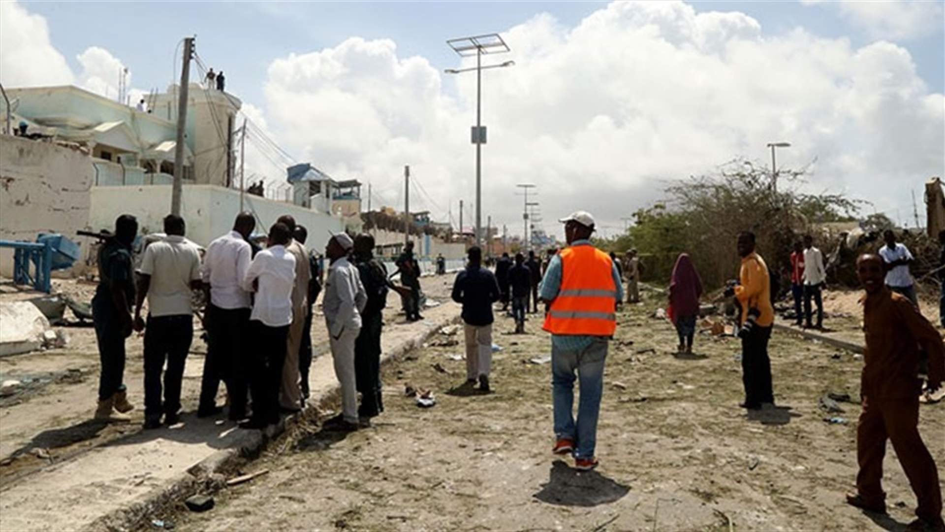 Car bomb wounds four UN guards in Somalia's capital