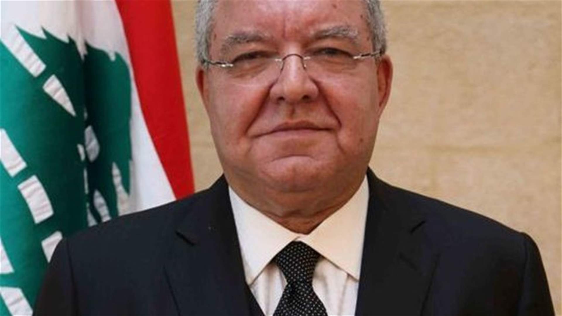 المشنوق نفى ما يتم تداوله بشأن نظام الاتصالات الجديد