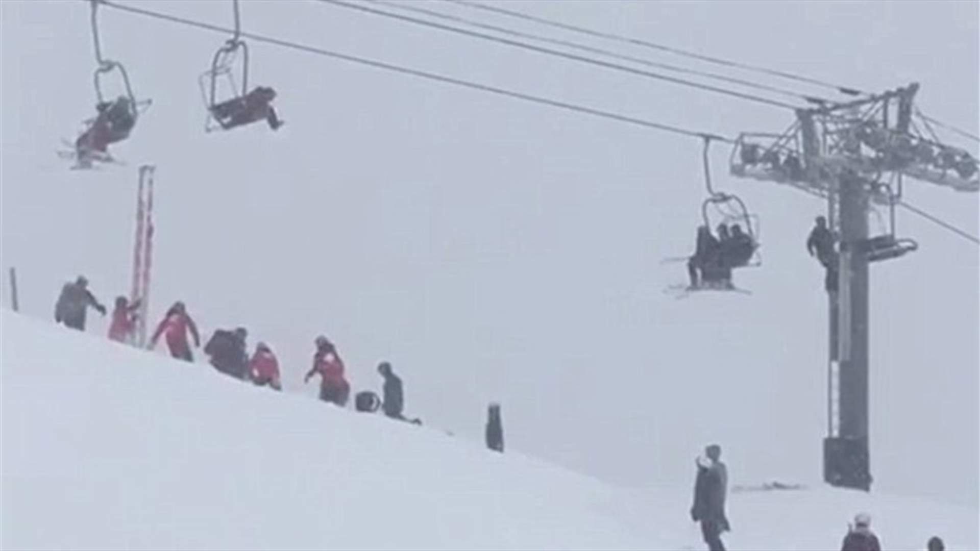 بالصور: رحلة تزلج كادت أن تتحول إلى مأساة