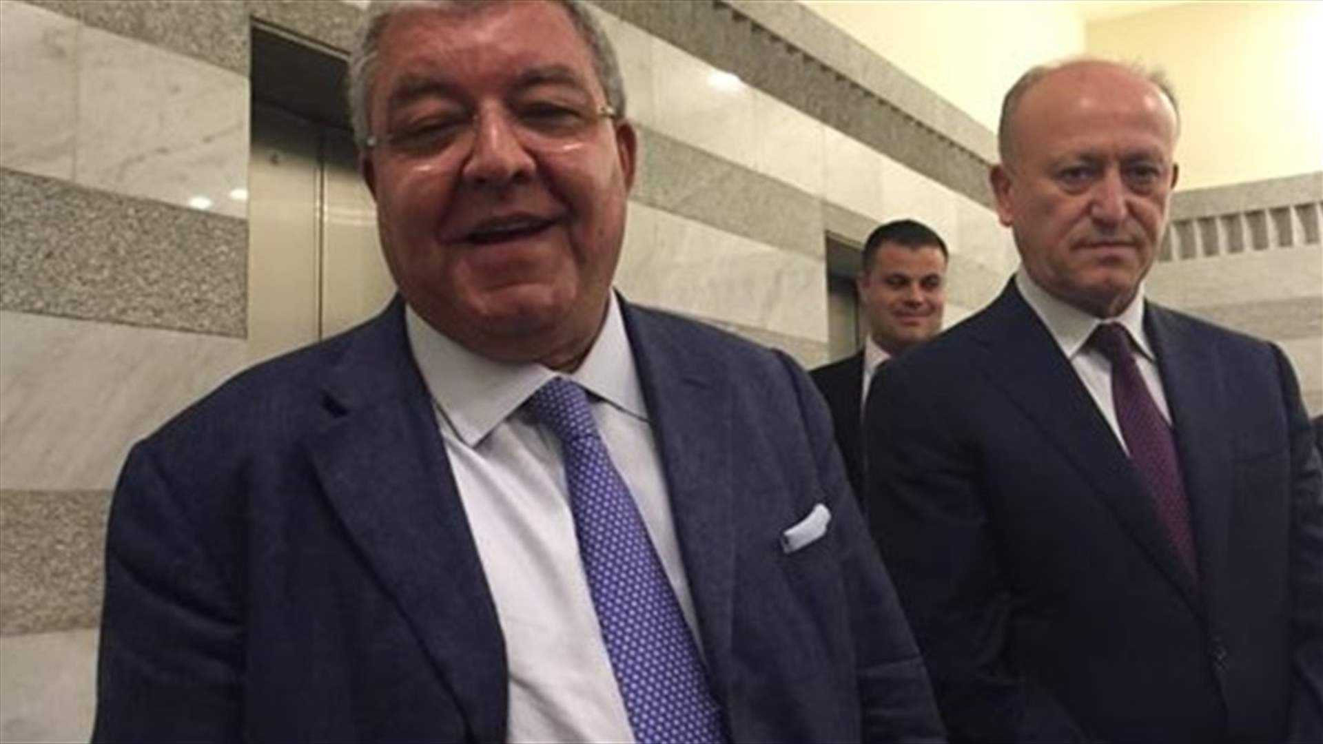 Rifi criticizes al-Mashnouq, says he is a symbol of corruption