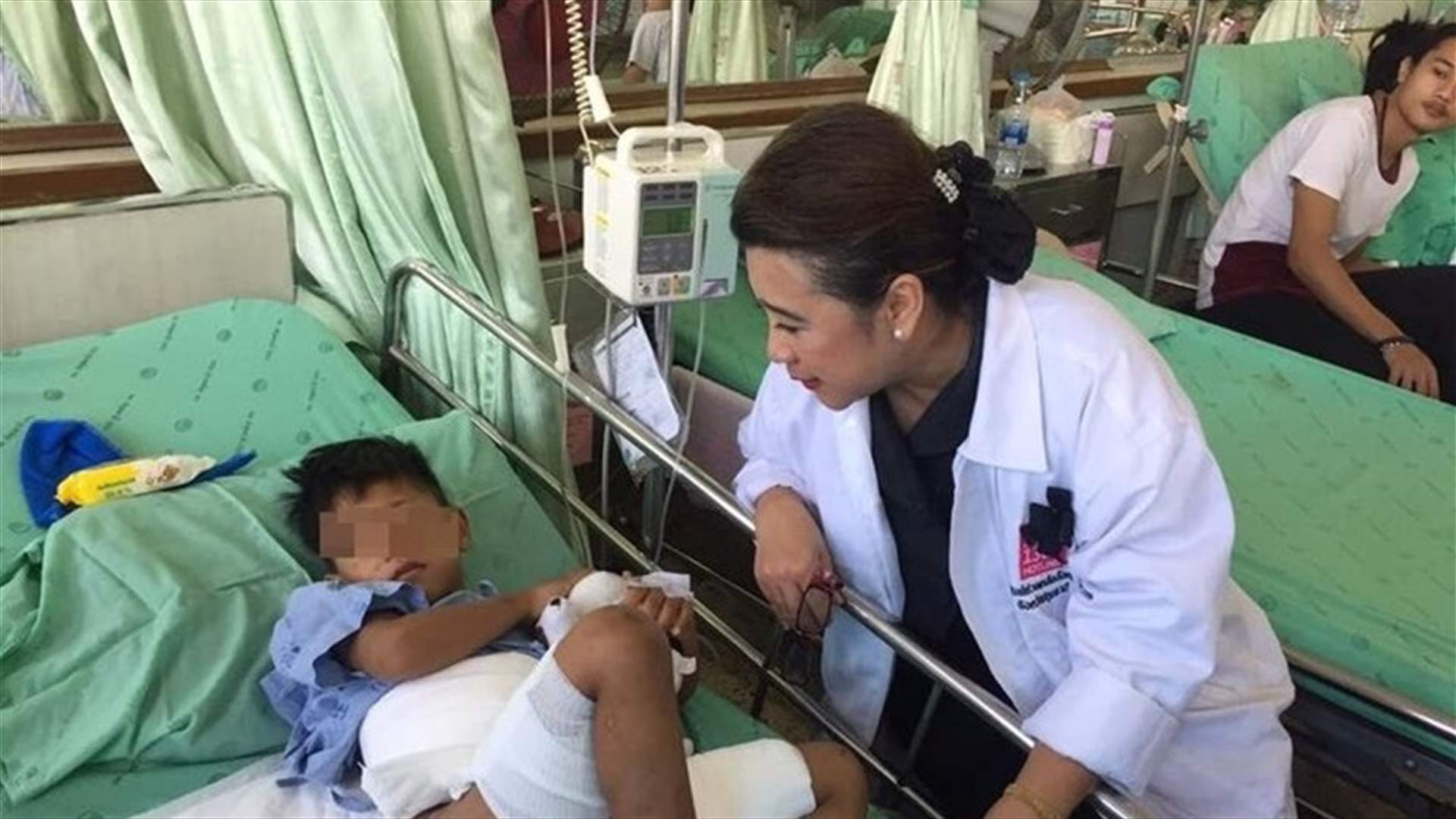 بالصور: طفل يتعرّض لحروق بالغة في مناطق حساسة من جسمه... من الفاعل؟