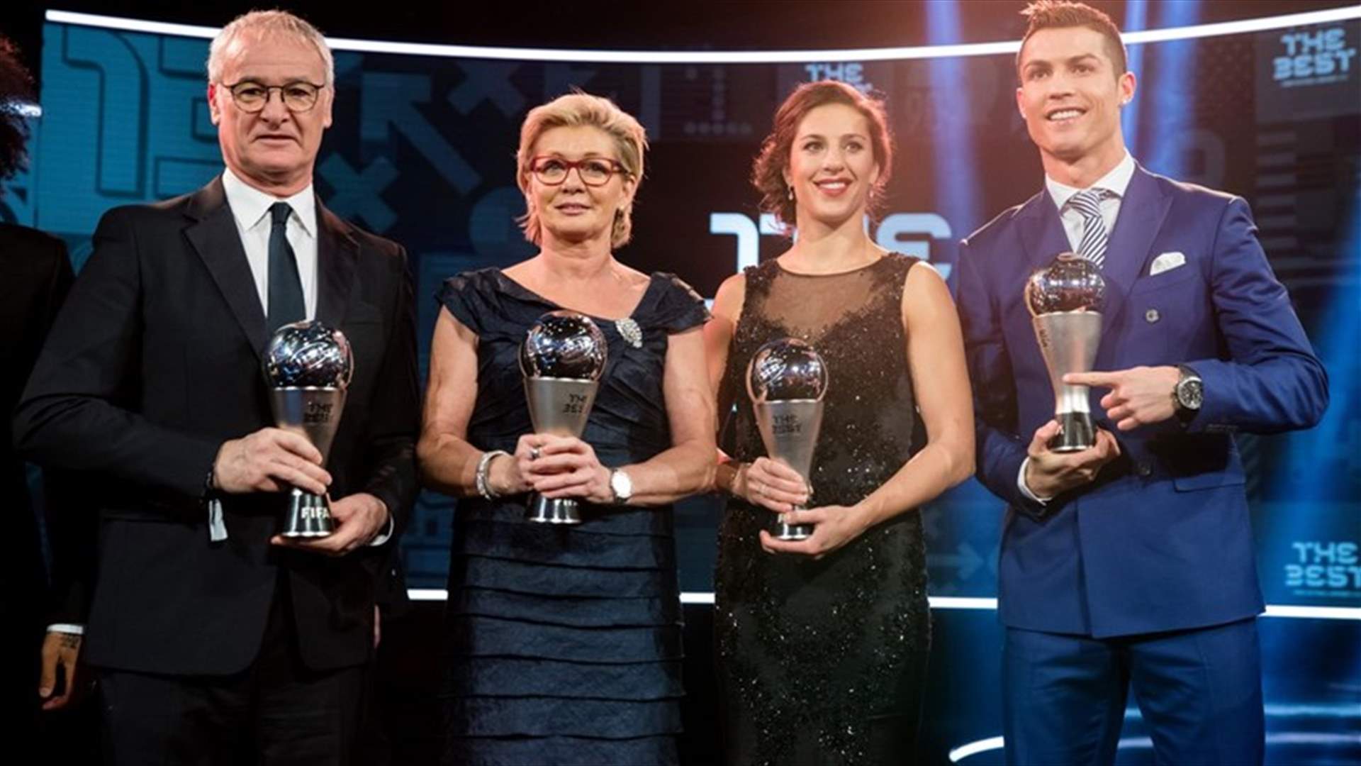 رونالدو يفوز بجائزة الفيفا لأفضل لاعب في العام