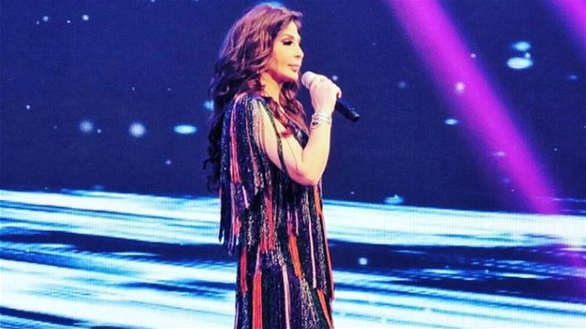 بالفيديو: بعد "عادي".. إليسا لمراسلة: "ولا كلمة"
