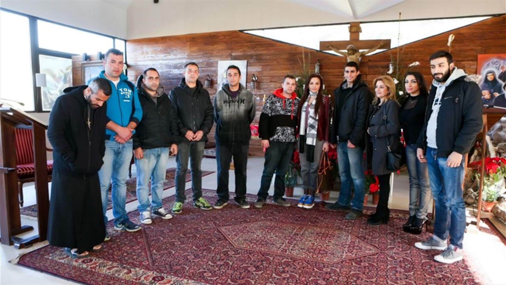 رئيسة جمعية "تمتين" تثني على جهود الاب مجدي العلّاوي