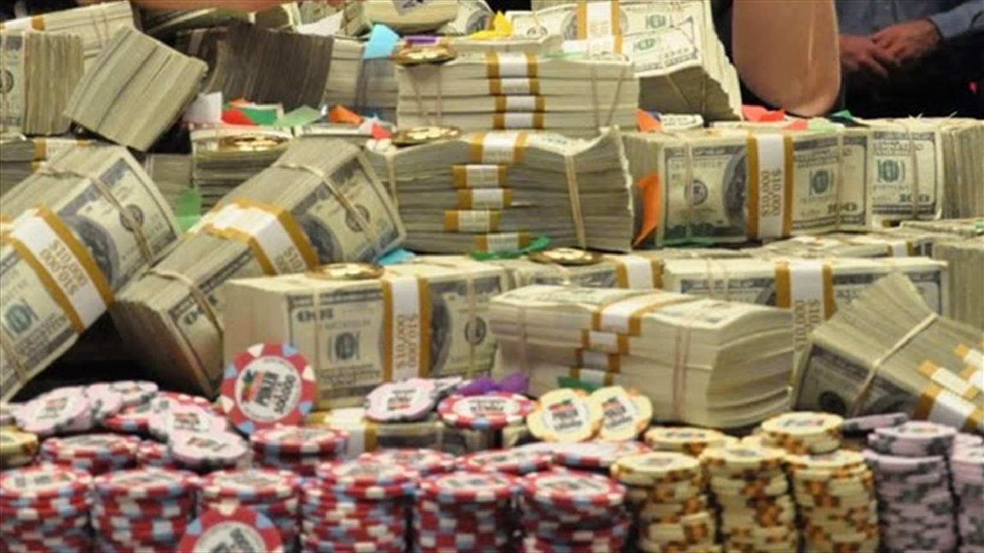 بالأسماء... ثمانية رجال يملكون أكثر من نصف فقراء الكرة الأرضية