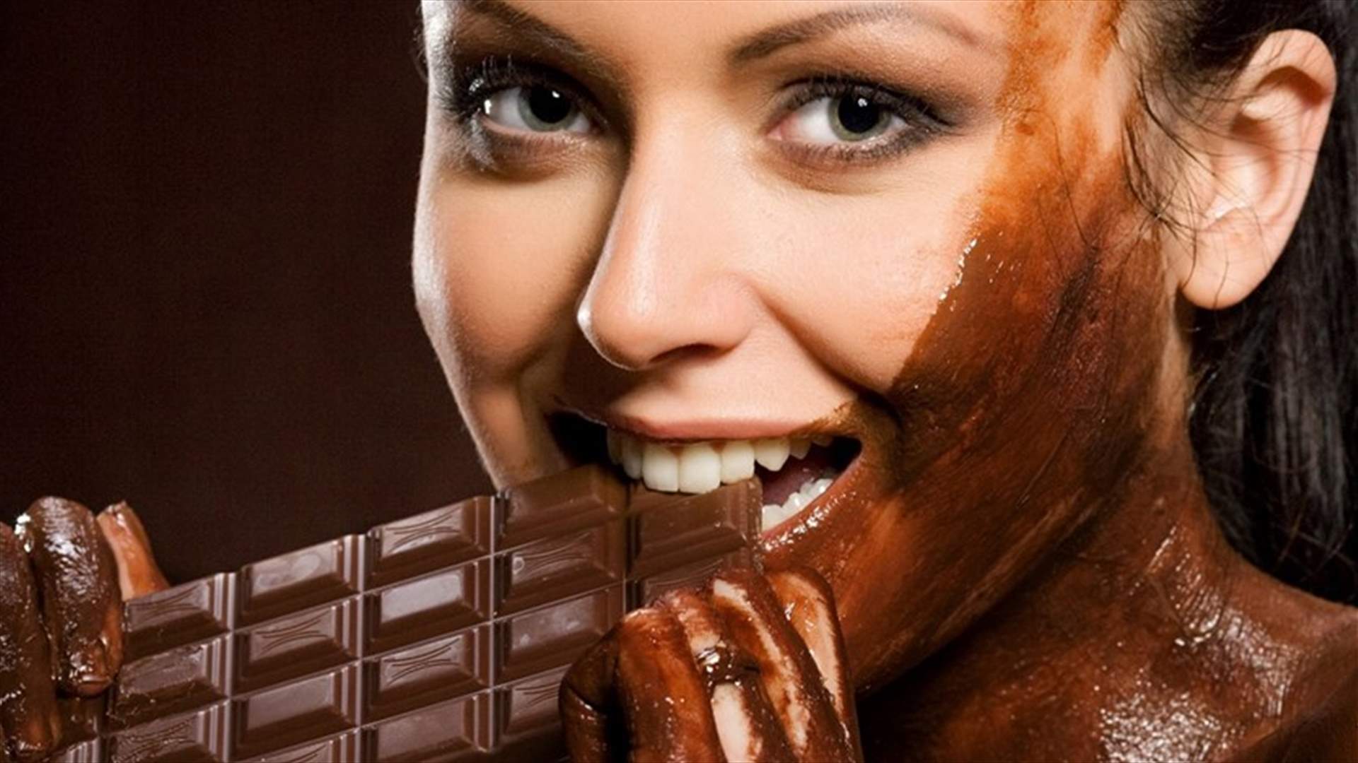 ما هي الأطعمة التي يجب تناولها لتحسين المزاج؟