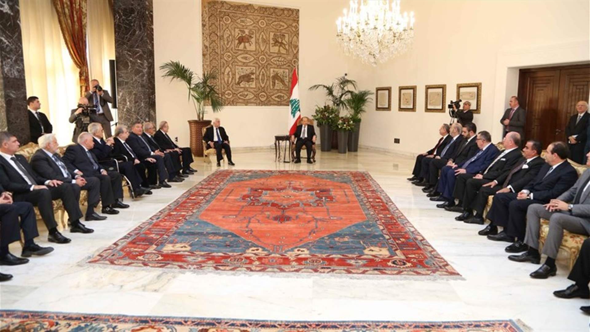 عون امام السلك القنصلي: نحن مواطنون لدينا واجبات تجاه وطننا 