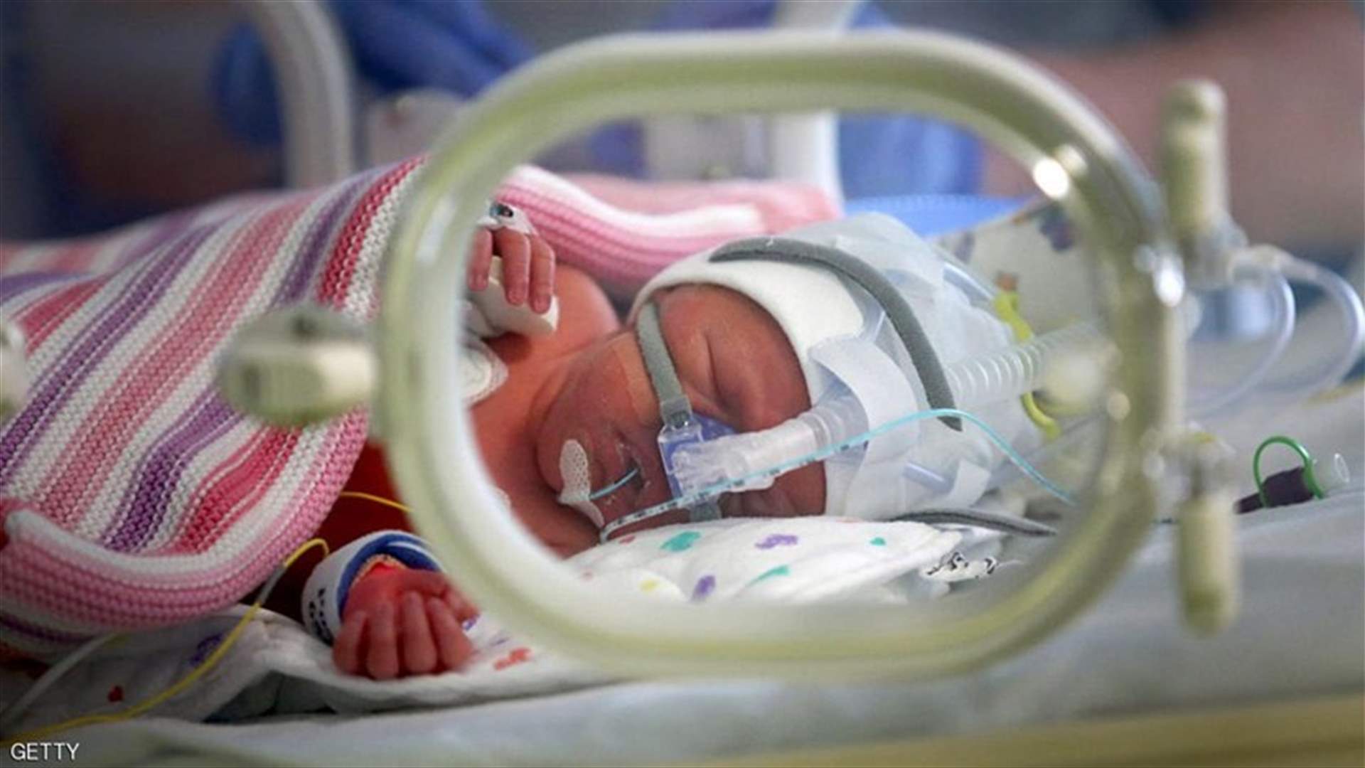 ولادة أول أنثى بالعالم من "ثلاثة آباء"
