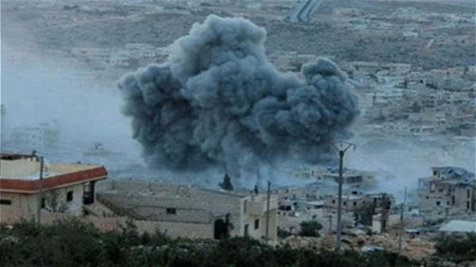 Air strike kills dozens at jihadist camp, Syrian Observatory says
