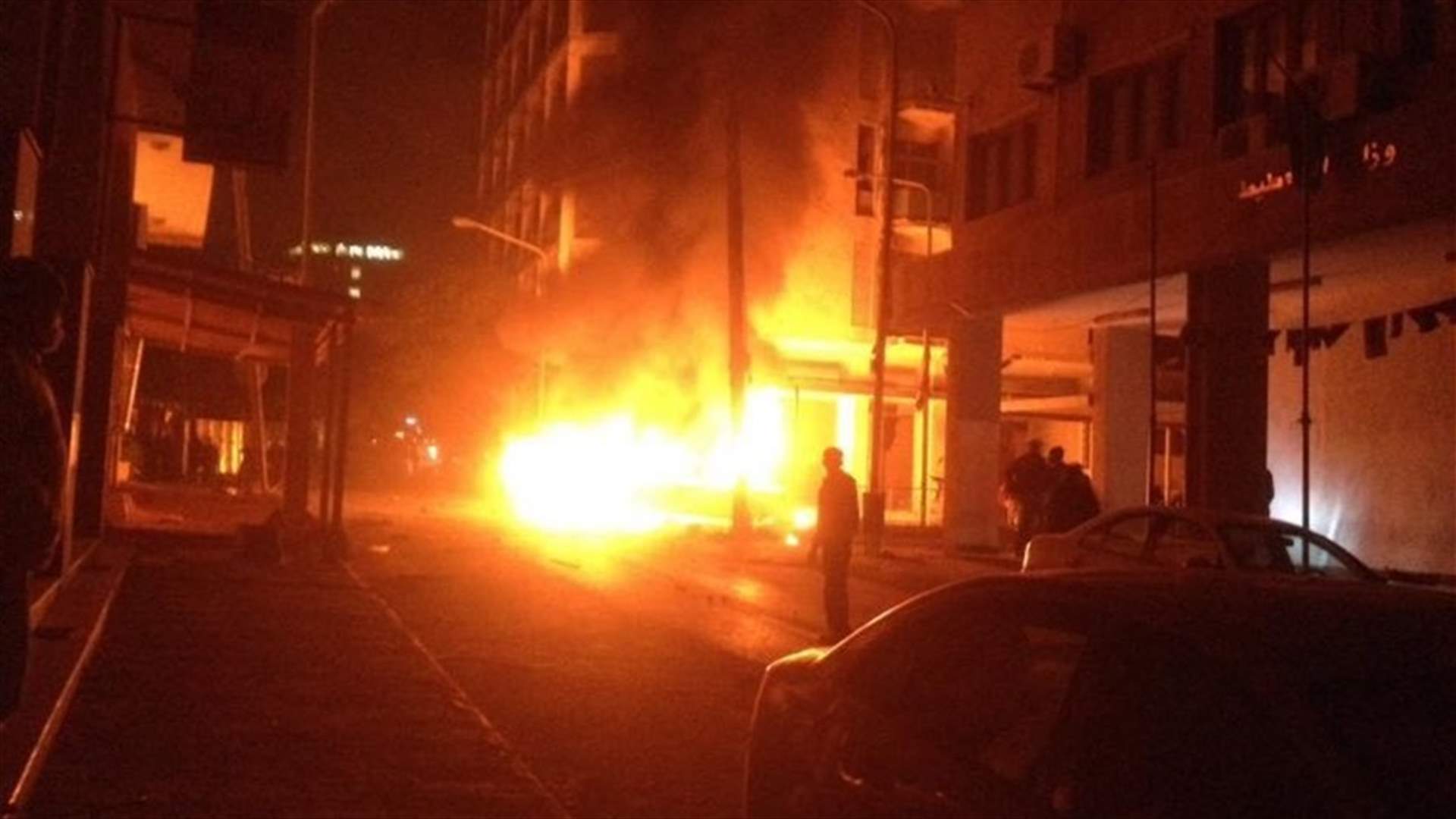 انفجار سيارة أمام السفارة الإيطالية في العاصمة الليبية