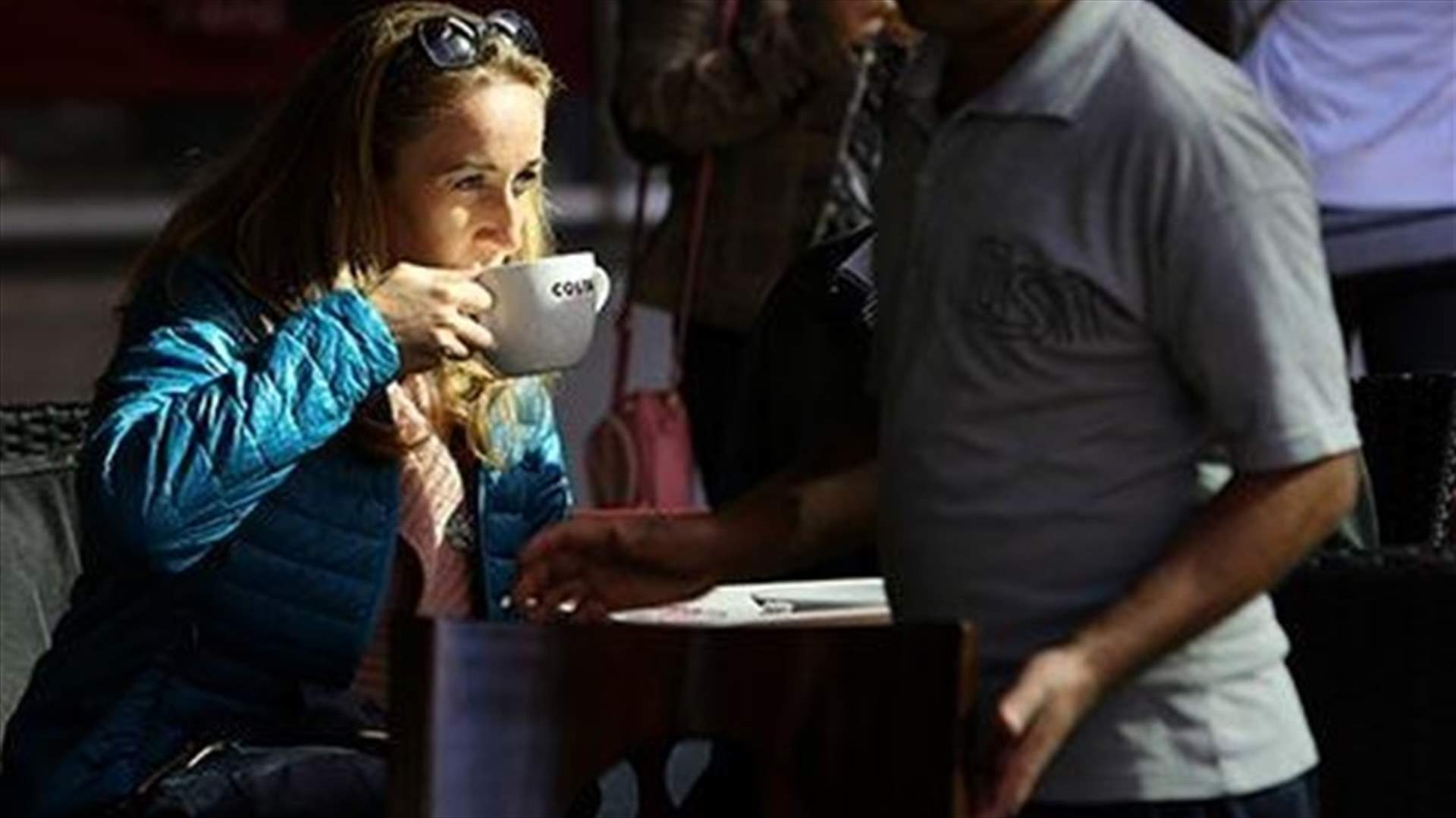 لهذا السبب لم يفجر انتحاري "الكوستا" نفسه فور دخول المقهى...