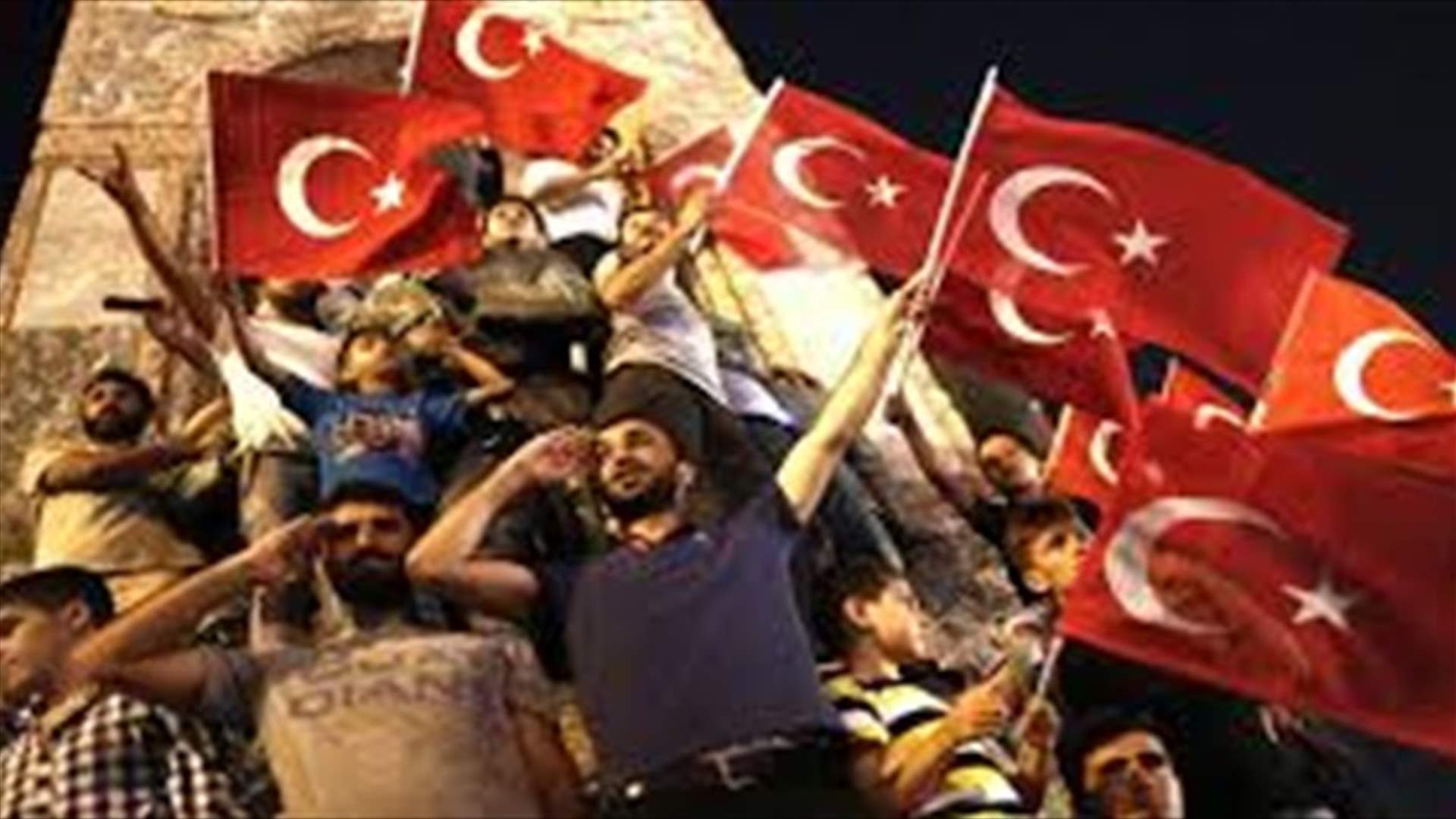 المحكمة العليا اليونانية ترفض تسليم 8 عسكريين أتراك