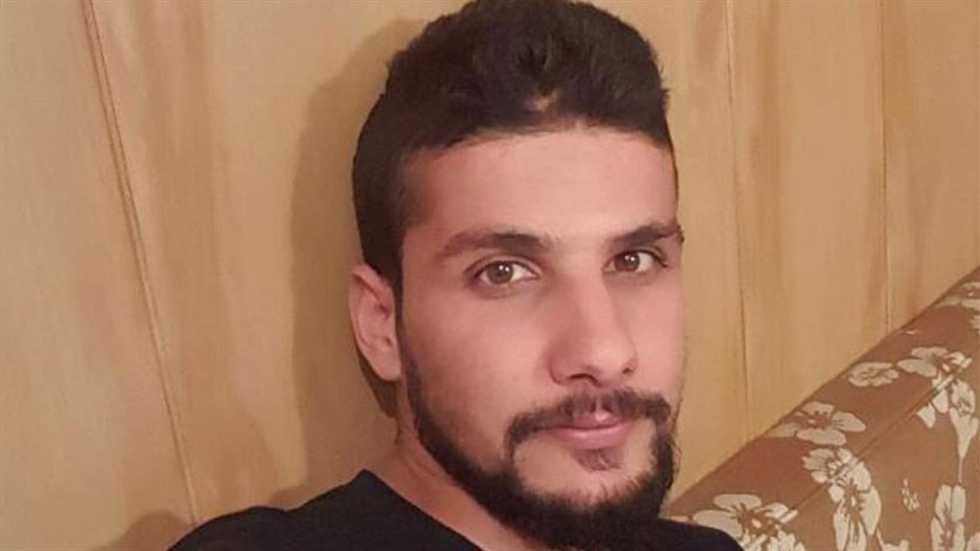 بالصور - إبن الـ 24 عاما غادر مركز عمله ولم يعد