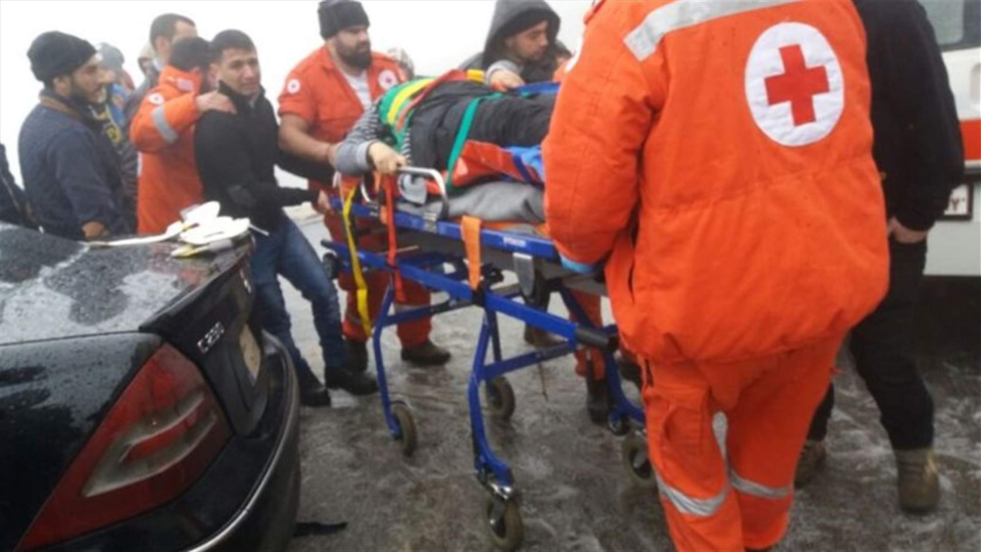 الثلوج تتسبب بانحراف سيارة  في شبعا...وجرح شخصين
