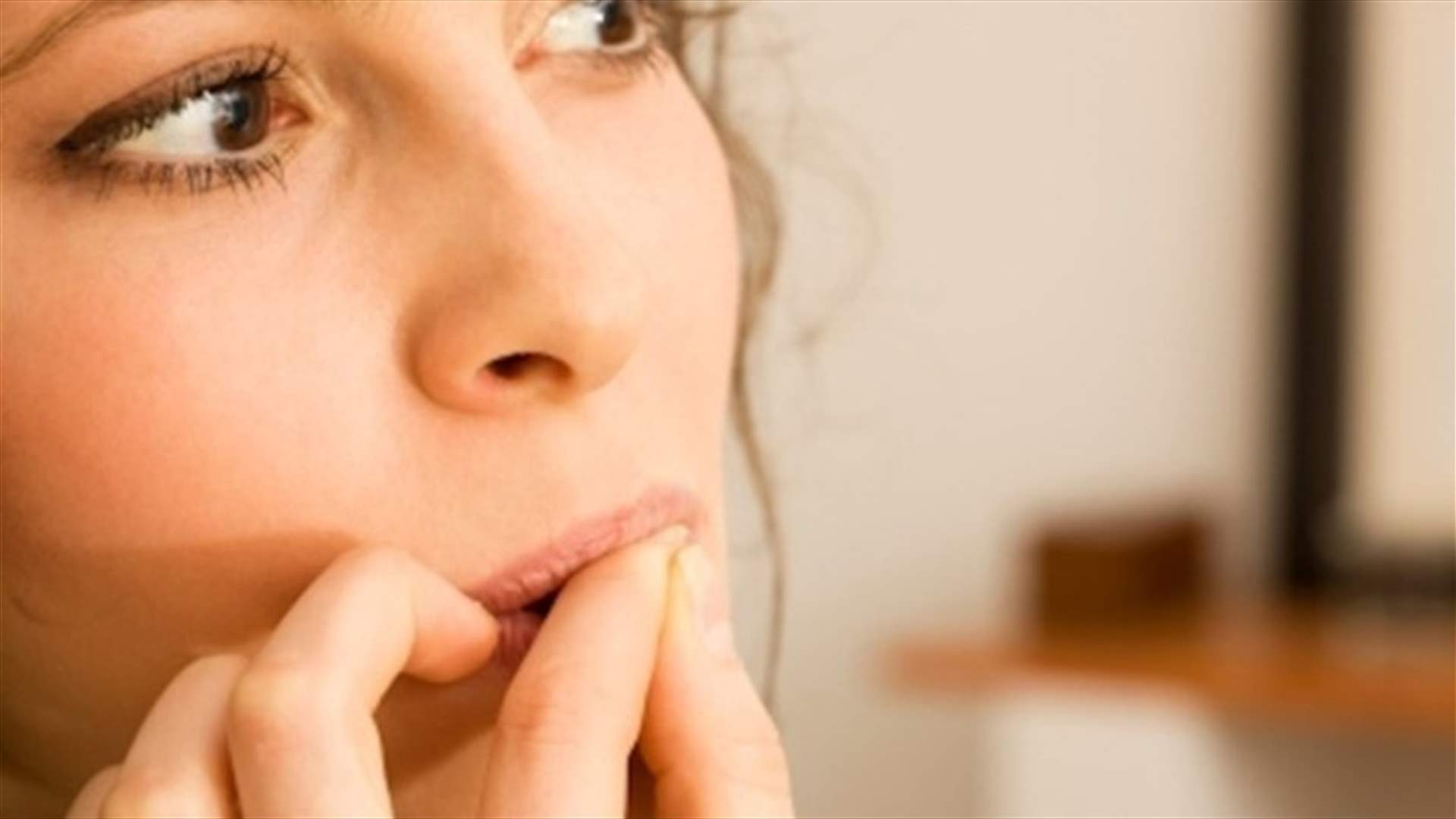 تجنّبي هذه العادات... لأنها مضرة لصحة الأظافر!
