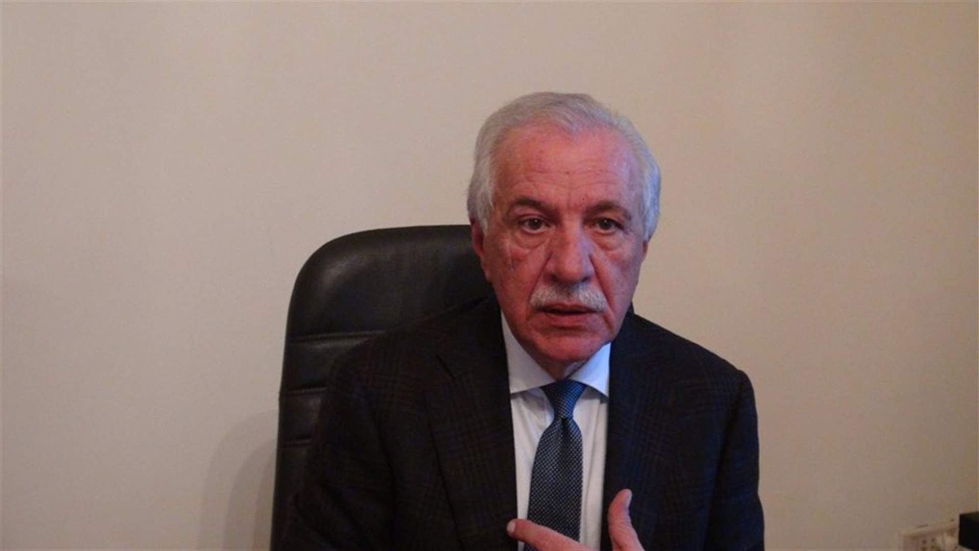 زعيتر: قانون الستين بات جثة 