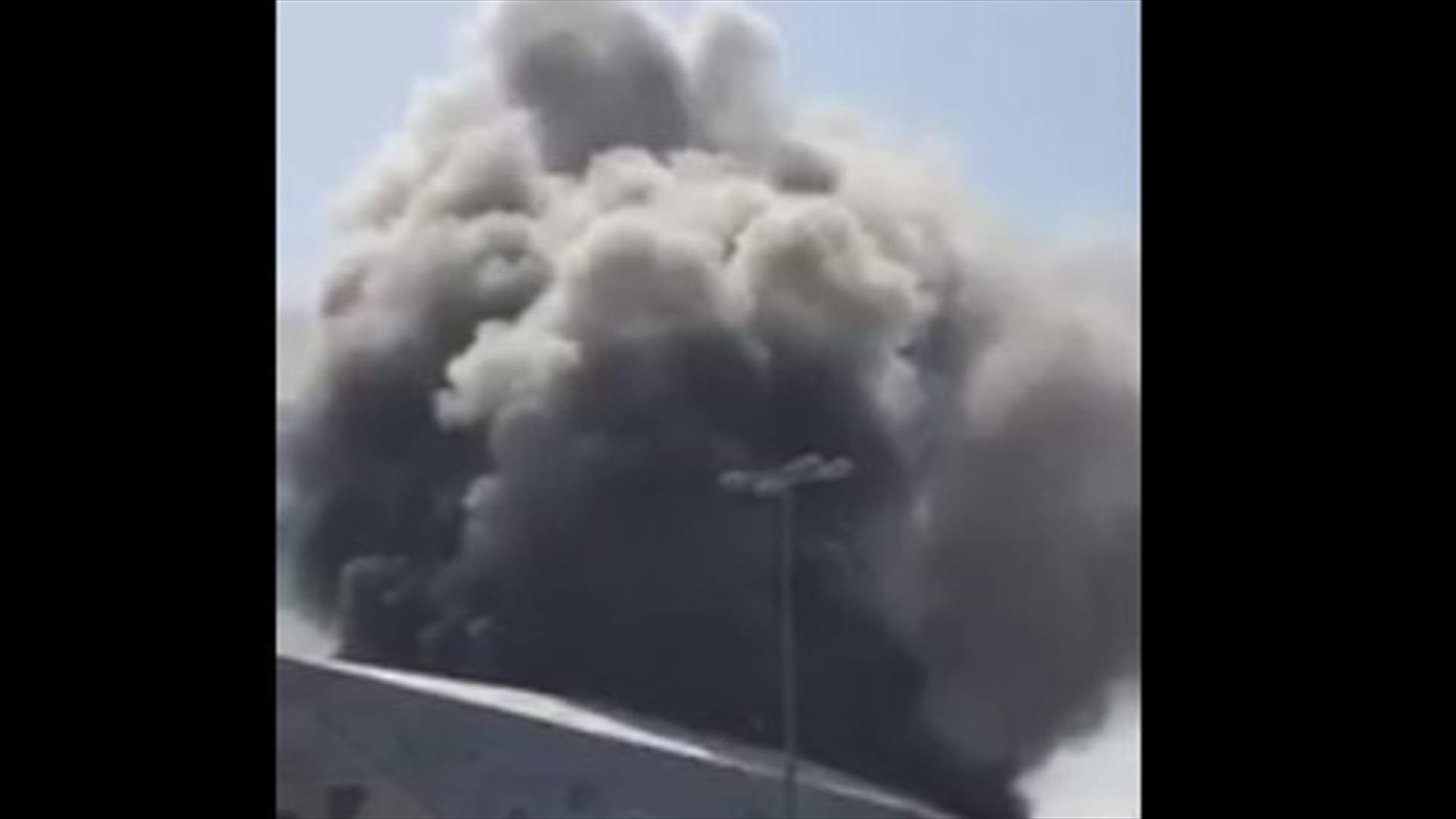 بالفيديو - حريق كبير في دار الاوبرا في الكويت 