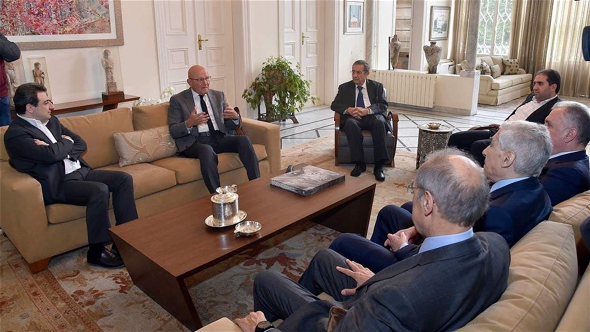 Democratic Gathering delegation visits Salam