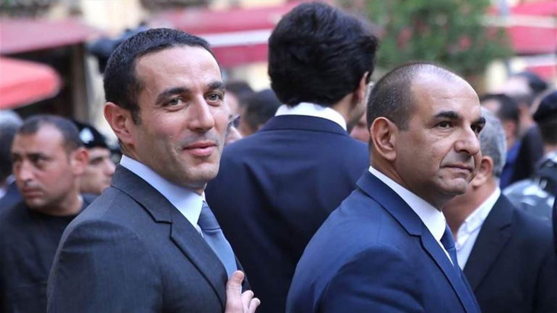 الحريري يتراجع: سأدرس النسبية