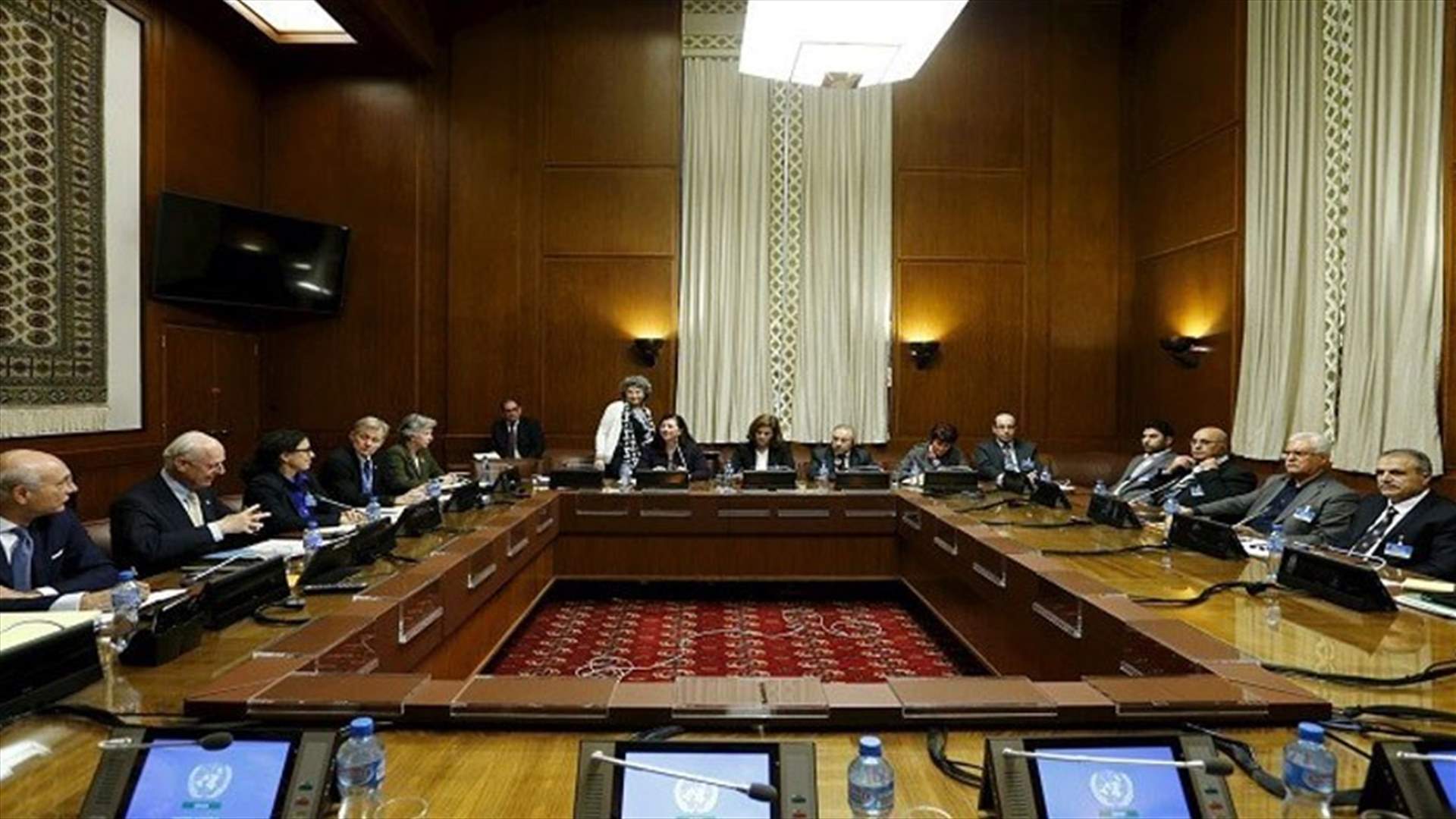 المعارضة السورية تعلن اسماء اعضاء وفدها الى جنيف