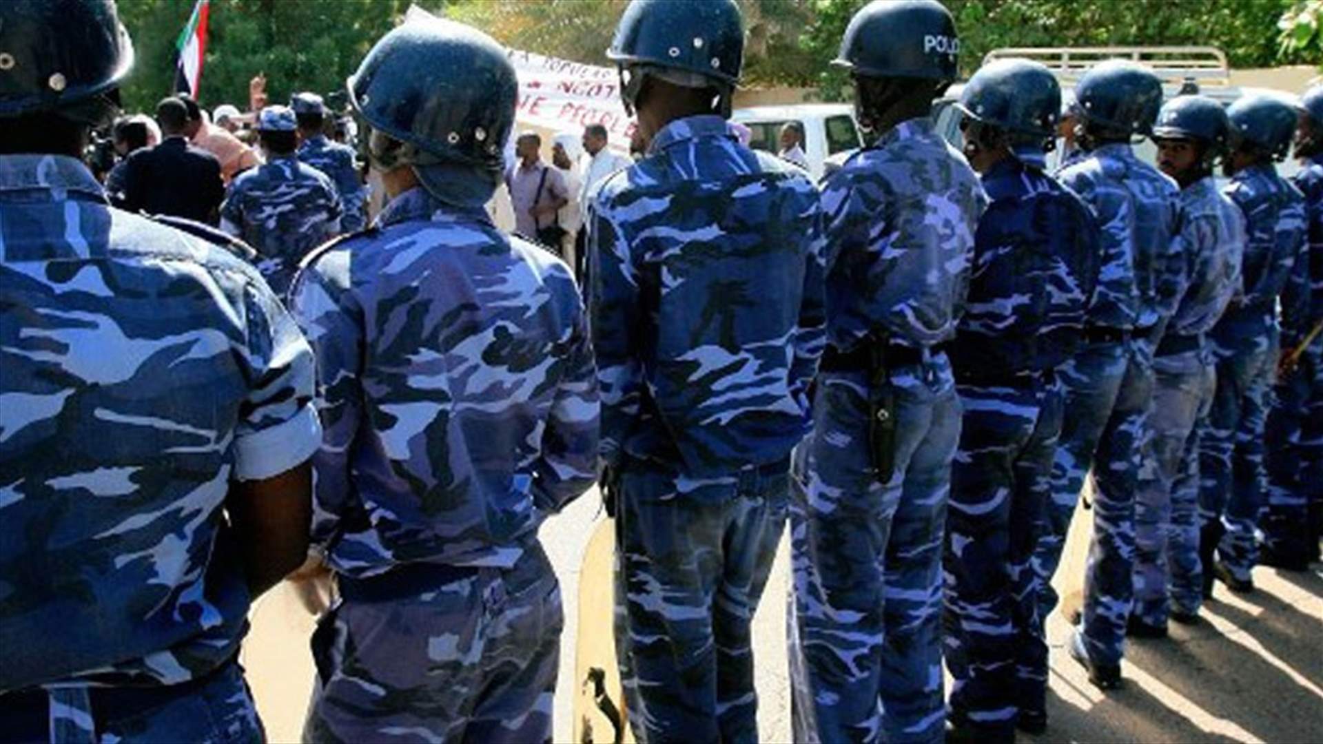 انفجار يكشف عن شقة تحوي متفجرات