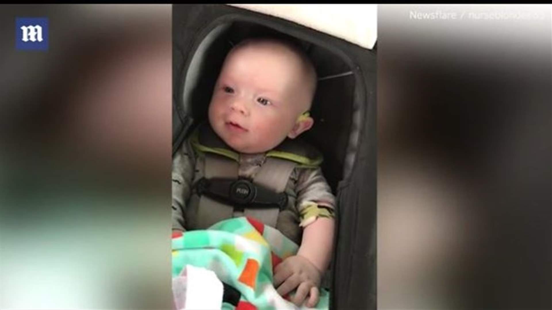 بالفيديو - ردّة فعل طفل لدى سماع صوت والدته للمرة الأولى