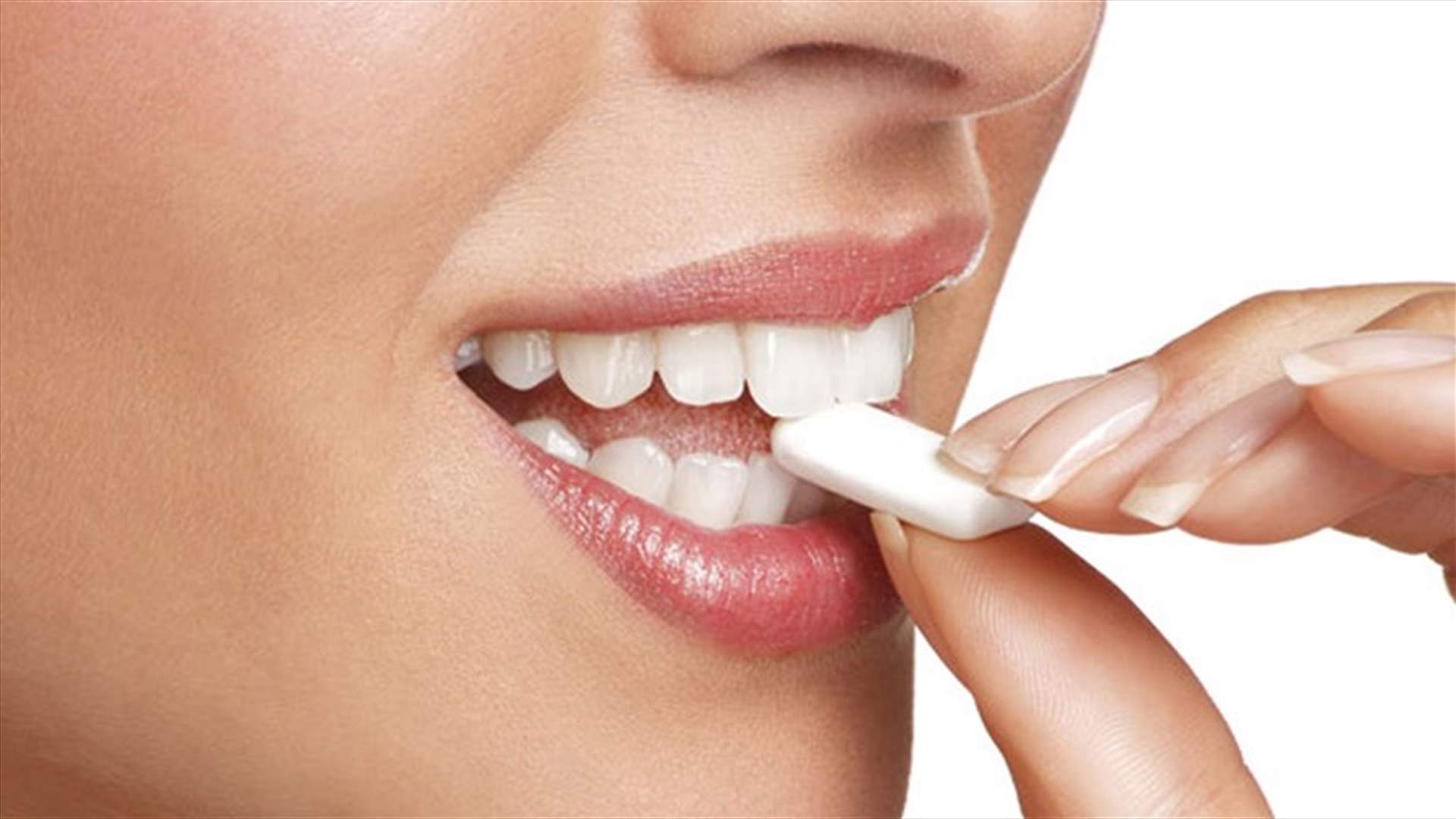 هل صحيح أن العلكة تبقى في المعدة 7 سنوات؟