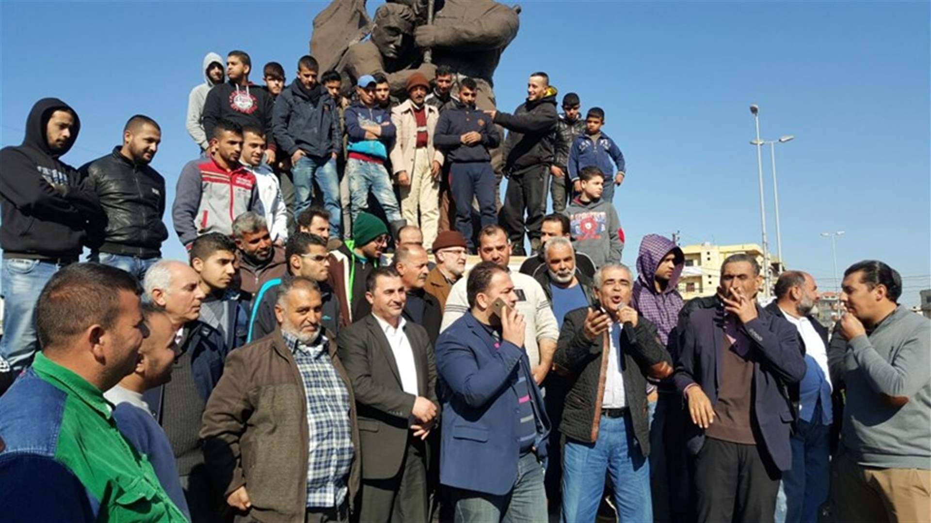اهالي "ببنين" يطالبون بانصافهم