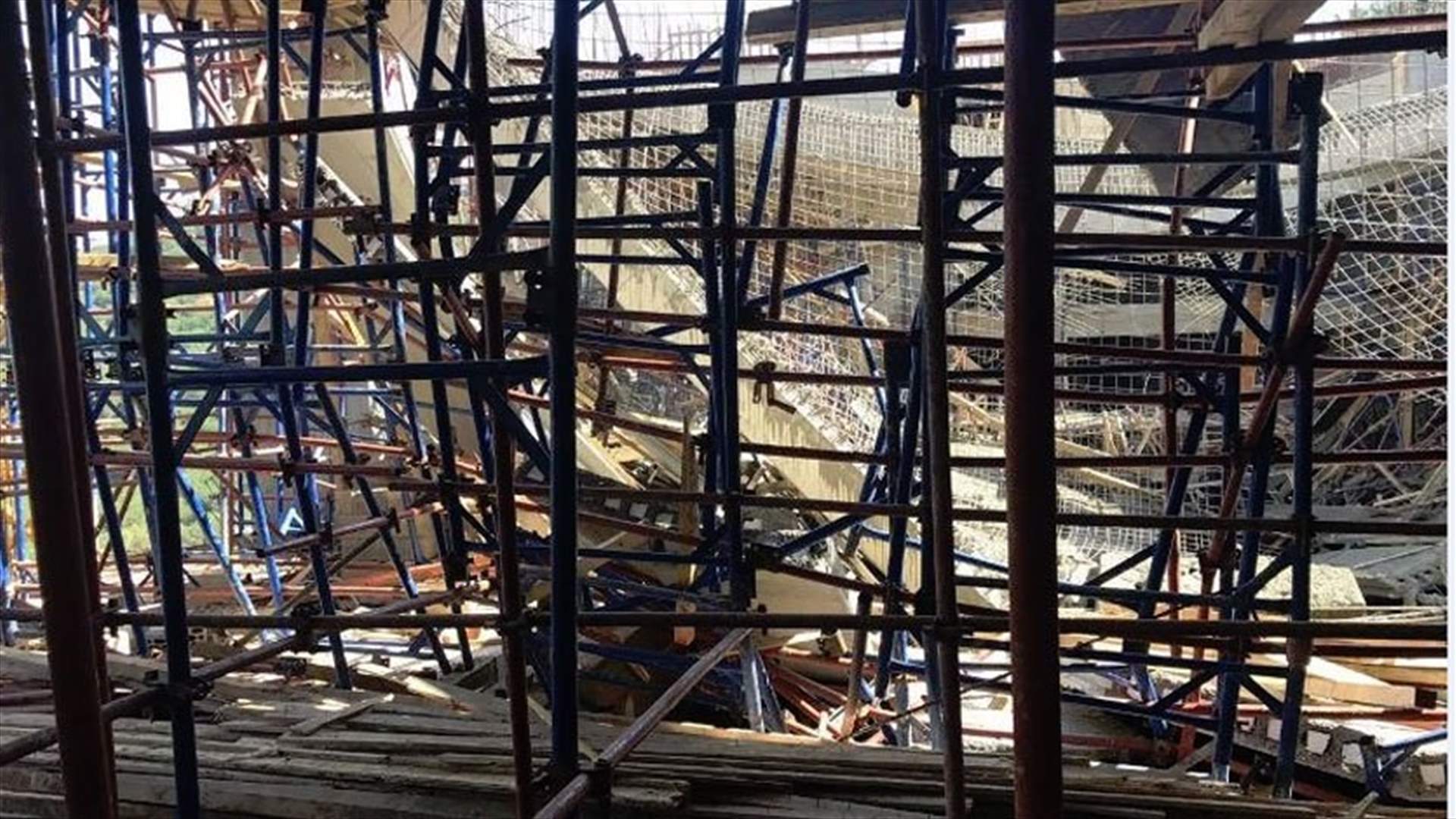[PHOTO] Under construction building partially collapses in Rabieh, injures 7 people